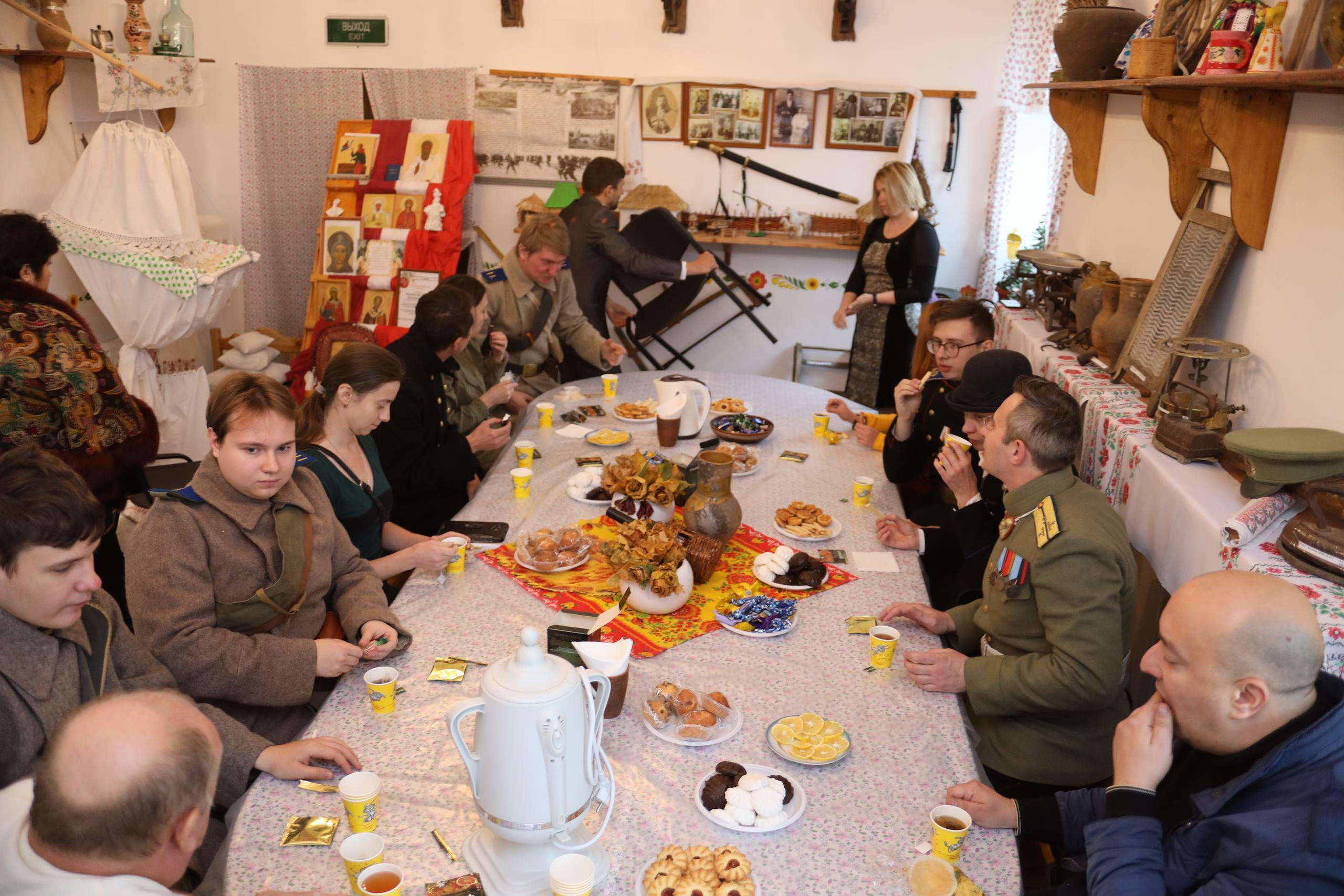 Репортаж Мемориал Вице-Адмиралу Кедрову М.А. в пос. Епифань Тульской области. Фотограф в Туле Крупский АнДРей. Фотостудия «КАДР71» в Туле