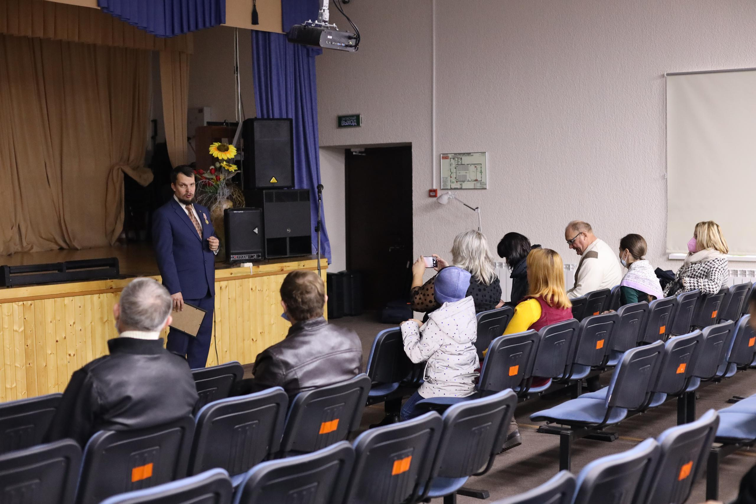 Репортаж Мемориал Вице-Адмиралу Кедрову М.А. в пос. Епифань Тульской области. Фотограф в Туле Крупский АнДРей. Фотостудия «КАДР71» в Туле