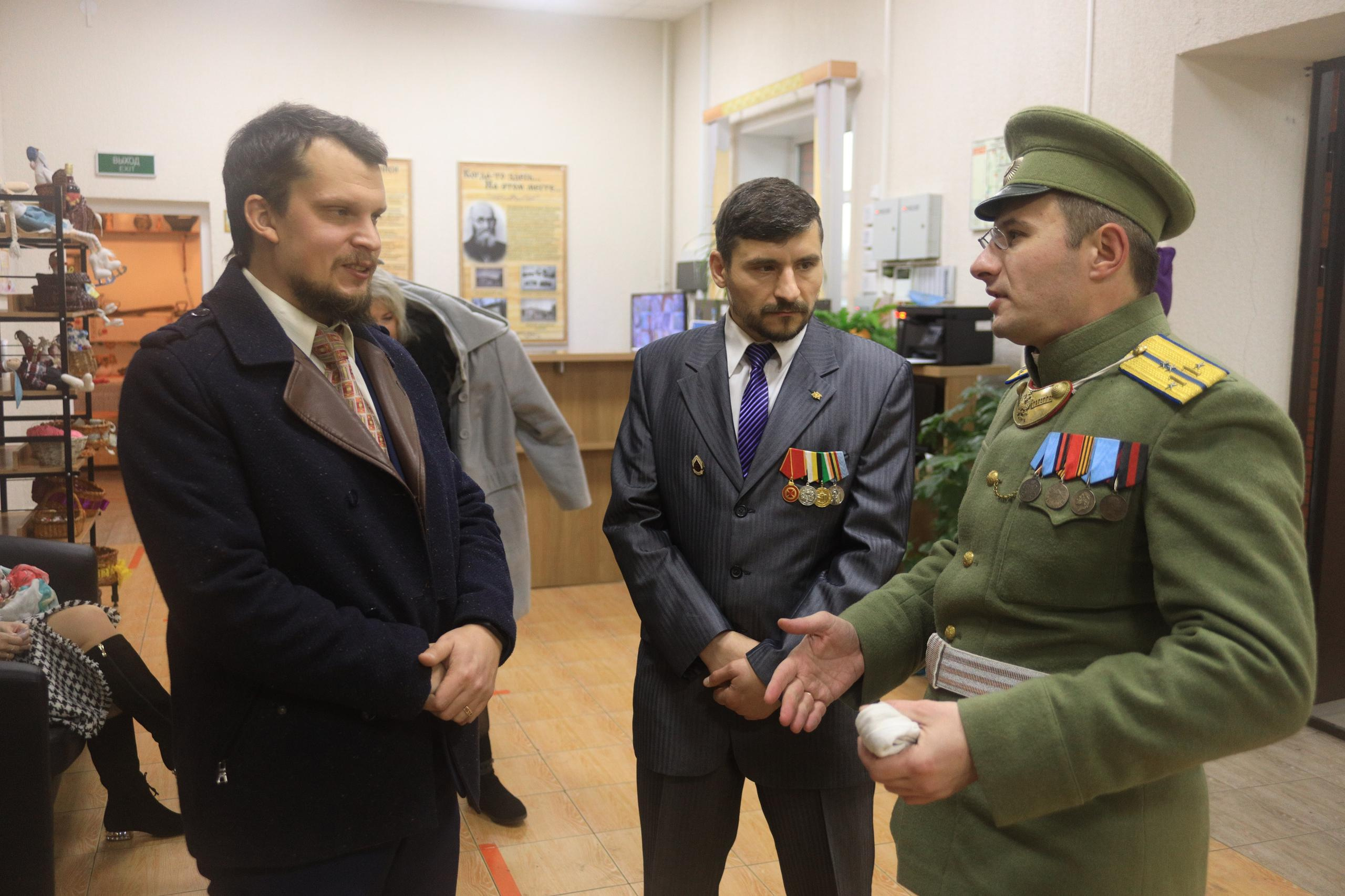 Репортаж Мемориал Вице-Адмиралу Кедрову М.А. в пос. Епифань Тульской области. Фотограф в Туле Крупский АнДРей. Фотостудия «КАДР71» в Туле