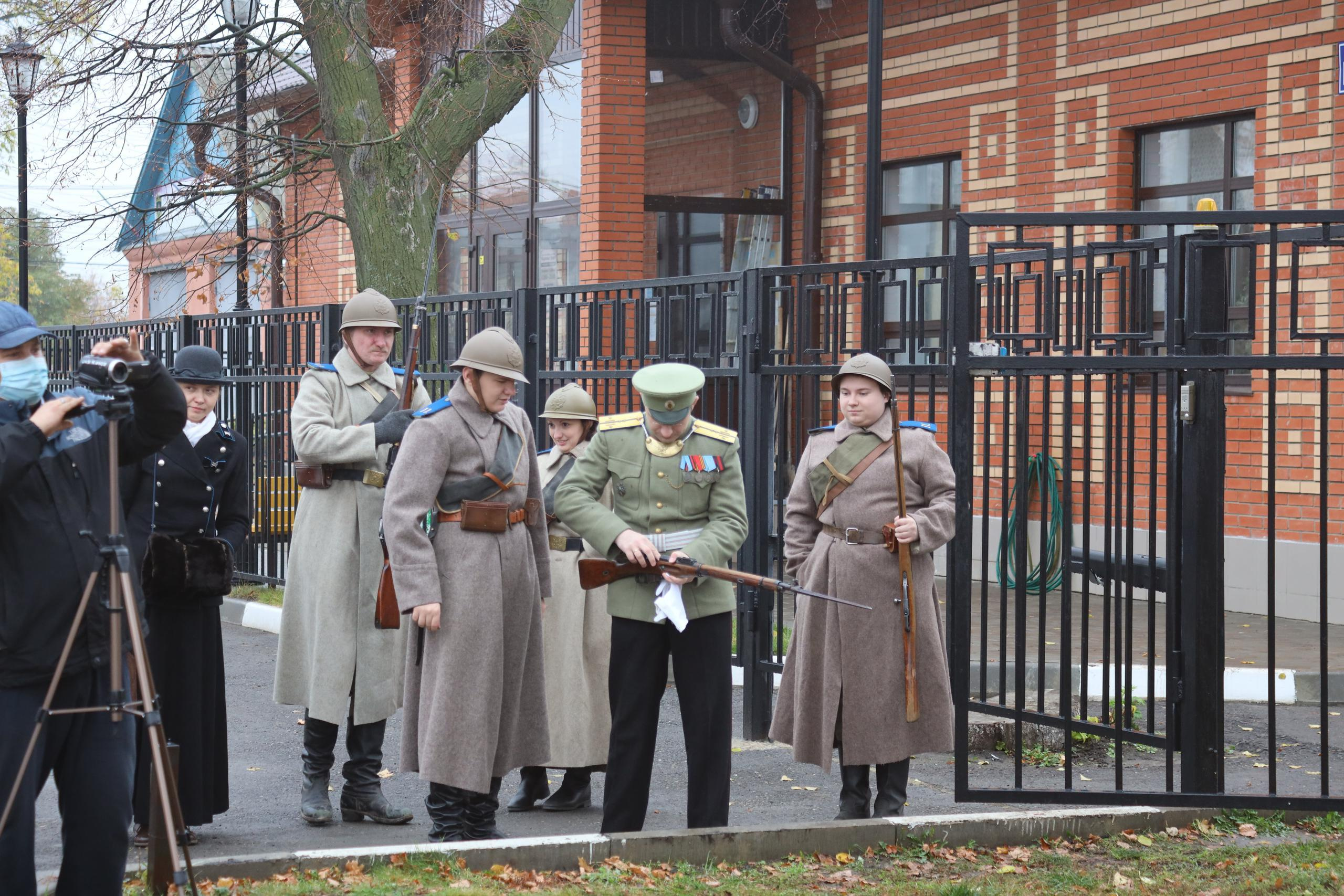 Репортаж Мемориал Вице-Адмиралу Кедрову М.А. в пос. Епифань Тульской области. Фотограф в Туле Крупский АнДРей. Фотостудия «КАДР71» в Туле