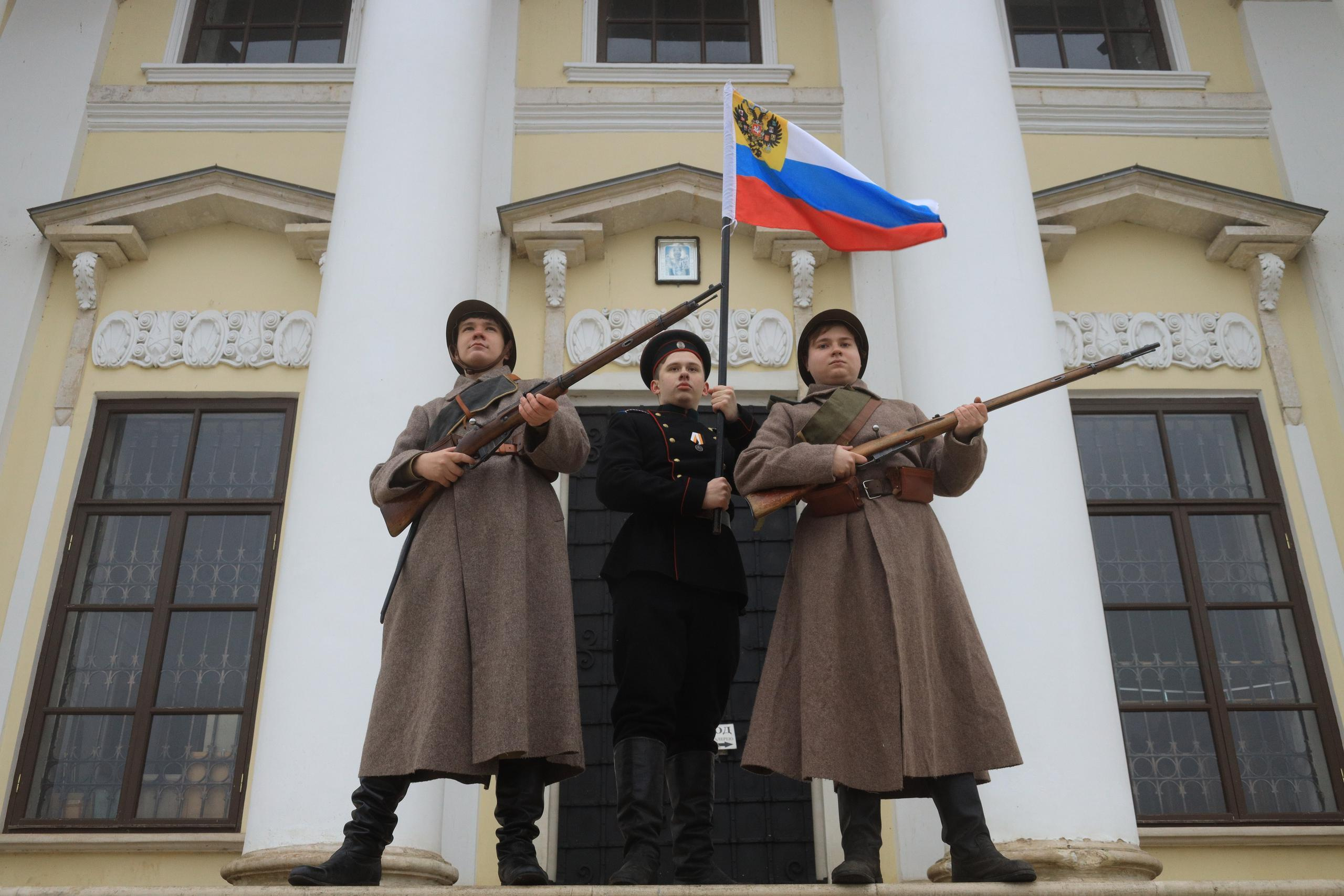 Репортаж Мемориал Вице-Адмиралу Кедрову М.А. в пос. Епифань Тульской области. Фотограф в Туле Крупский АнДРей. Фотостудия «КАДР71» в Туле