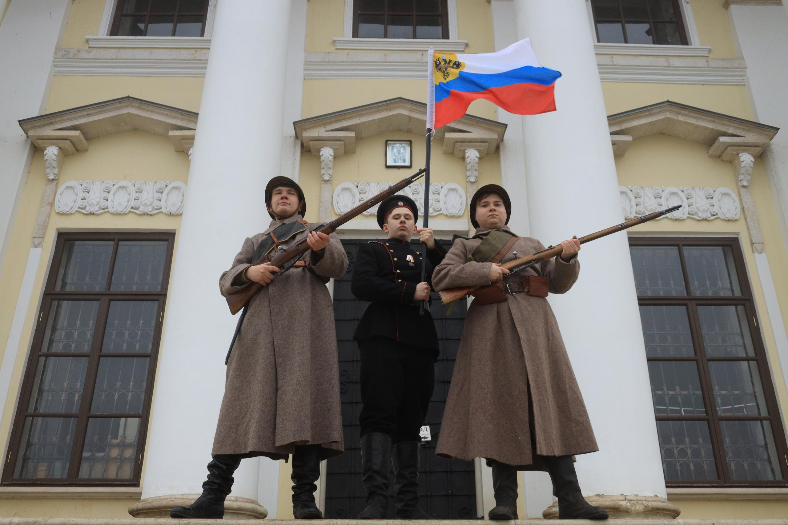 Репортаж Мемориал Вице-Адмиралу Кедрову М.А. в пос. Епифань Тульской области. Фотограф в Туле Крупский АнДРей. Фотостудия «КАДР71» в Туле