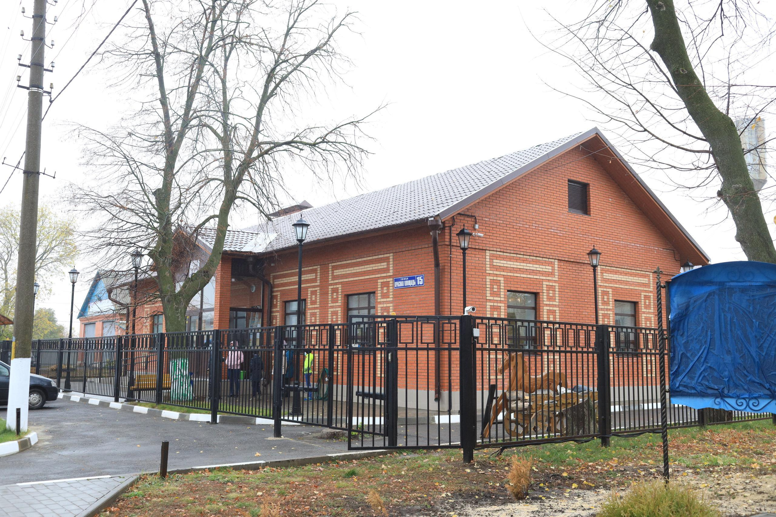 Репортаж Мемориал Вице-Адмиралу Кедрову М.А. в пос. Епифань Тульской области. Фотограф в Туле Крупский АнДРей. Фотостудия «КАДР71» в Туле