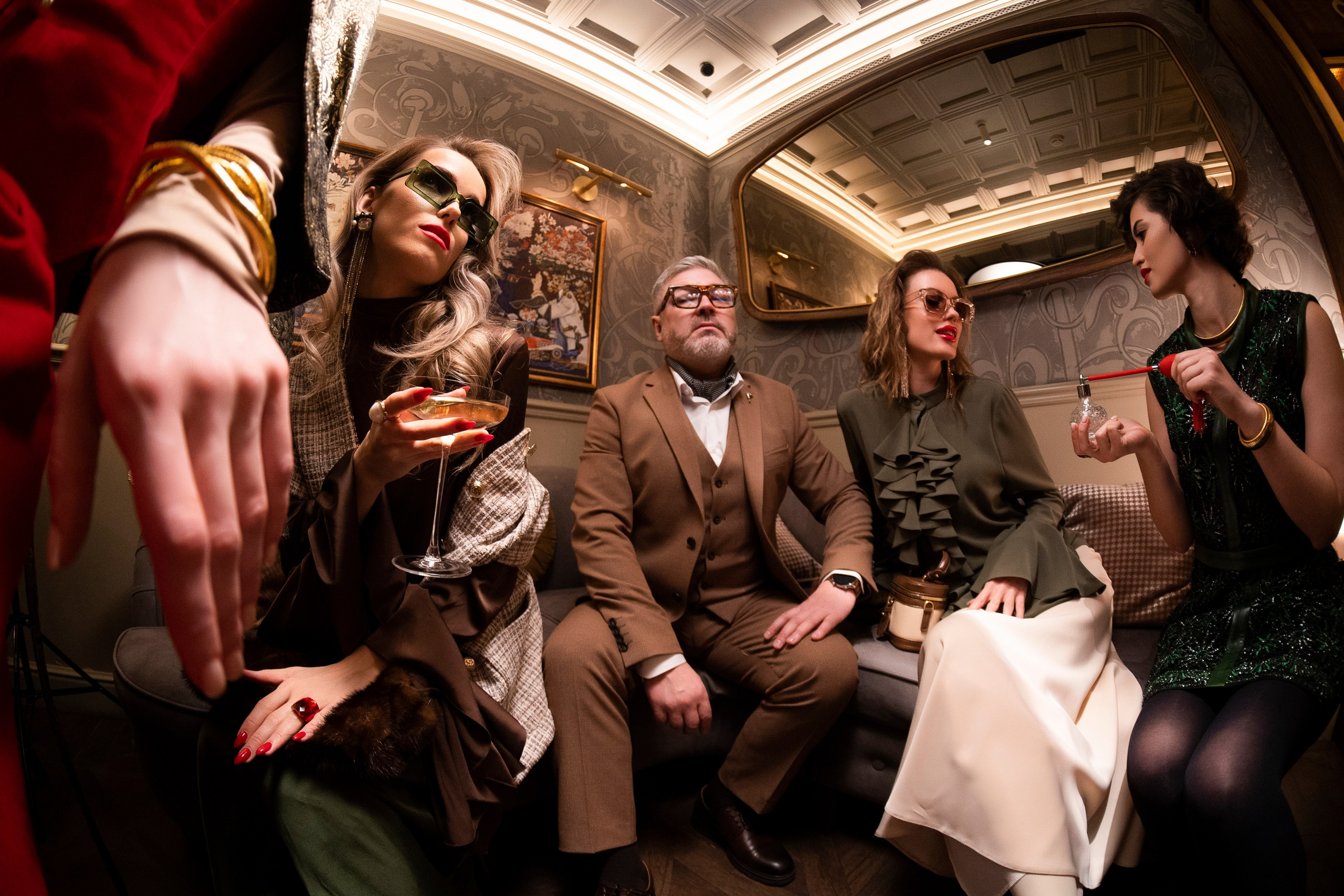 LONDON NOUVELLE HAUTE COUTURE. Jorredi