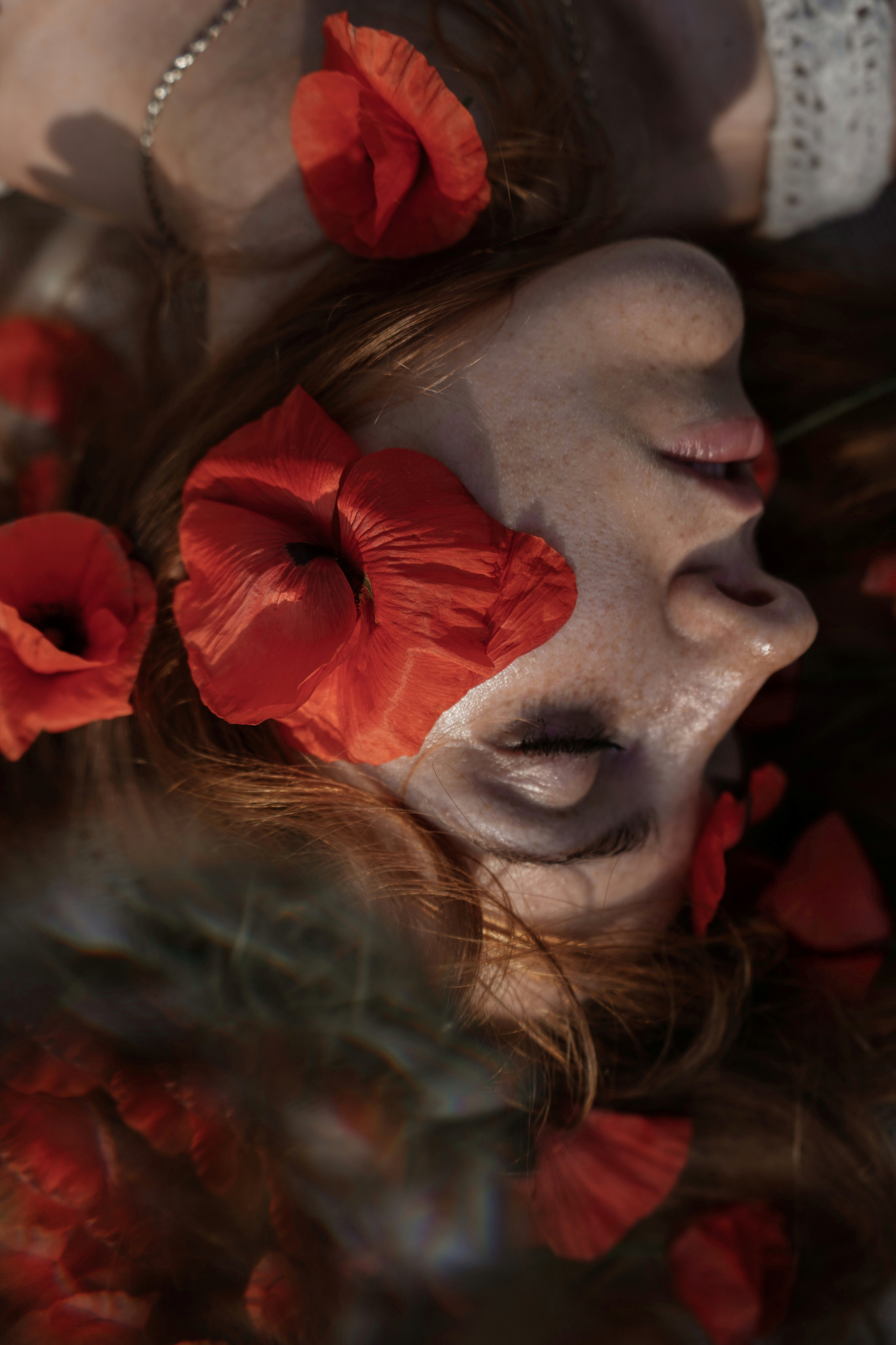 Анна и маки. Фотограф в Сочи Марина Барс