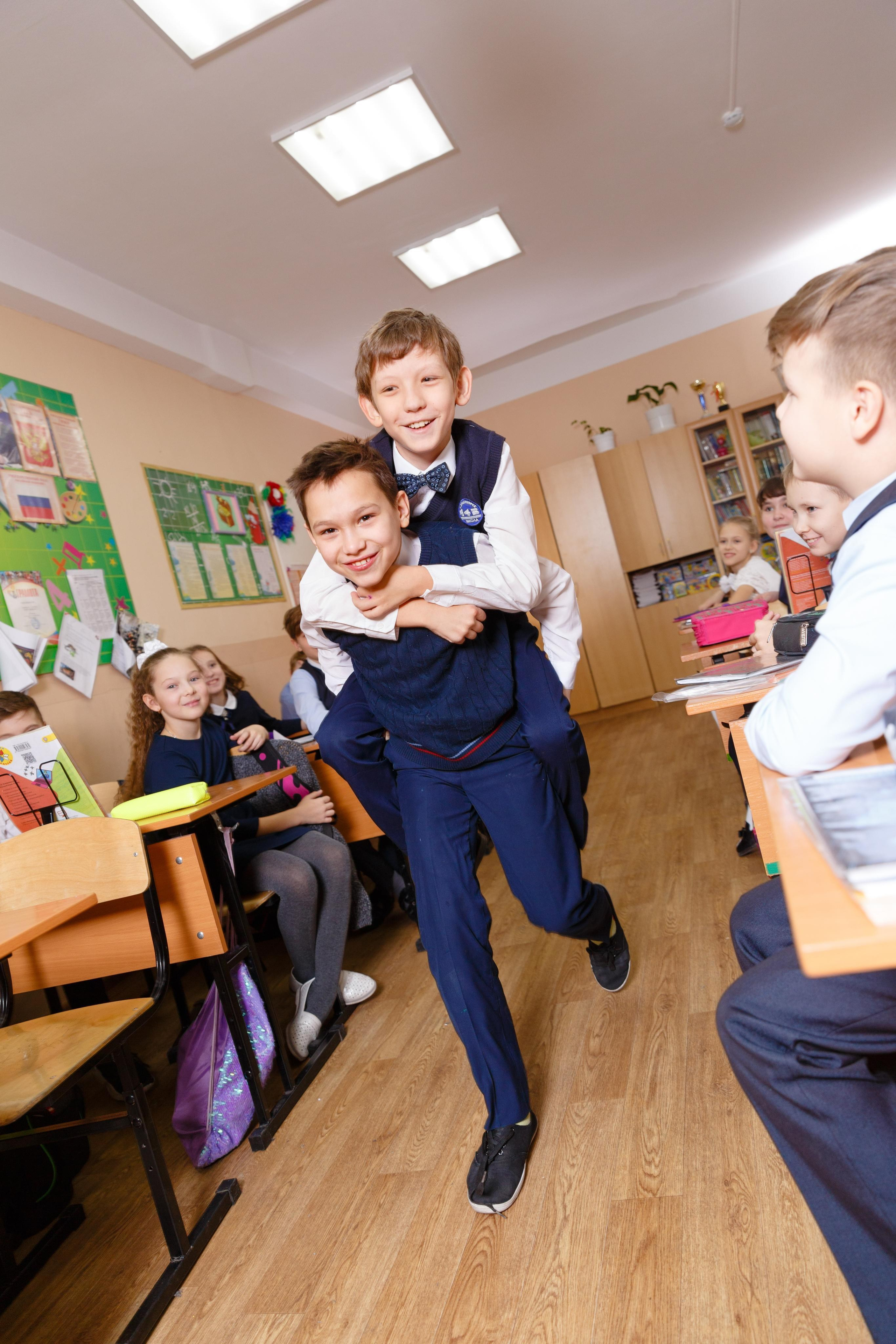 1 и 4 классы. Выпускные альбомы Красноярск