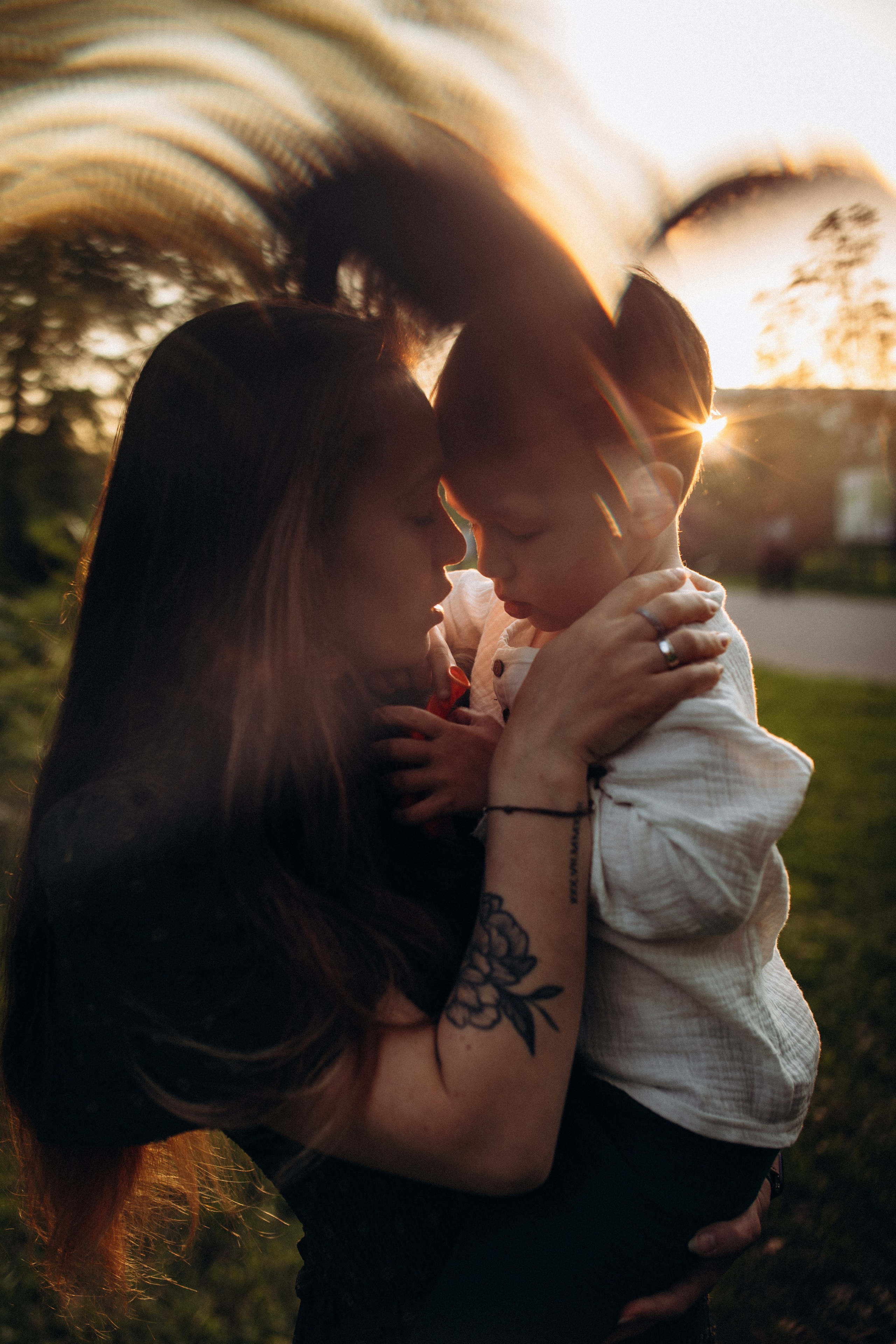 Прогулочная съемка мамы и сына в Москве. Семейный фотограф в Москве и Люберцах Юлия Гуськова