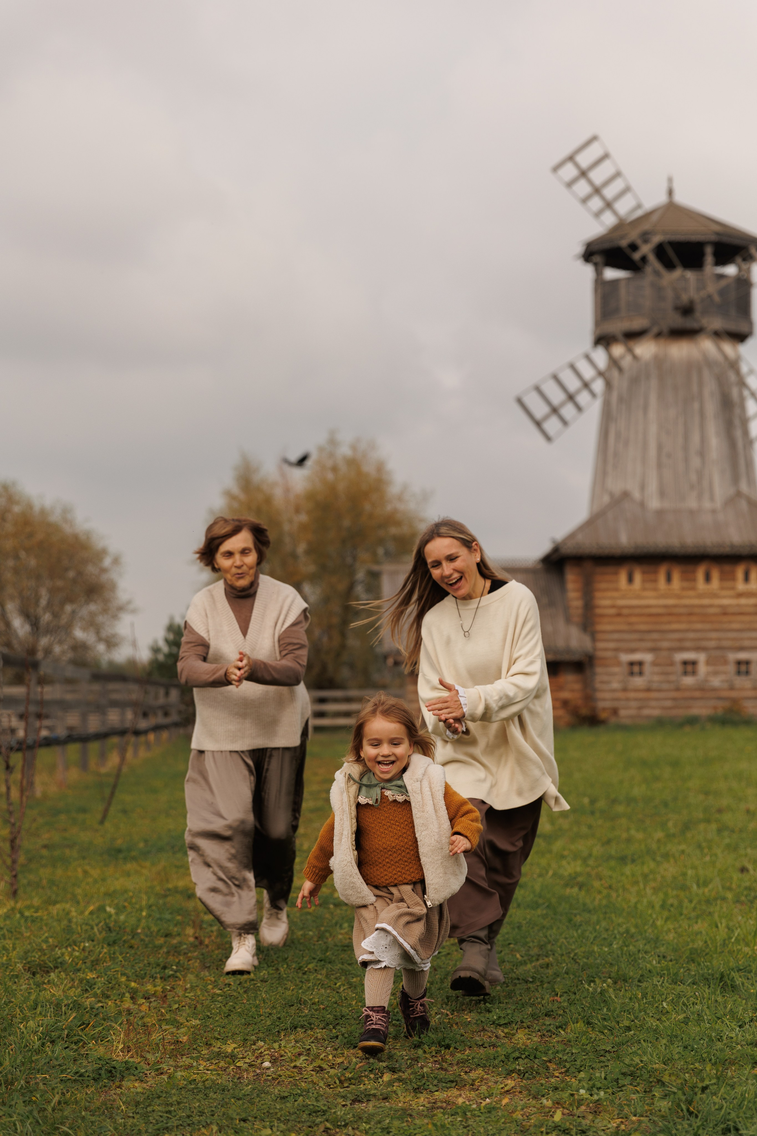 Осенняя прогулка (село Остров). Фотограф в Красногорске и Москве