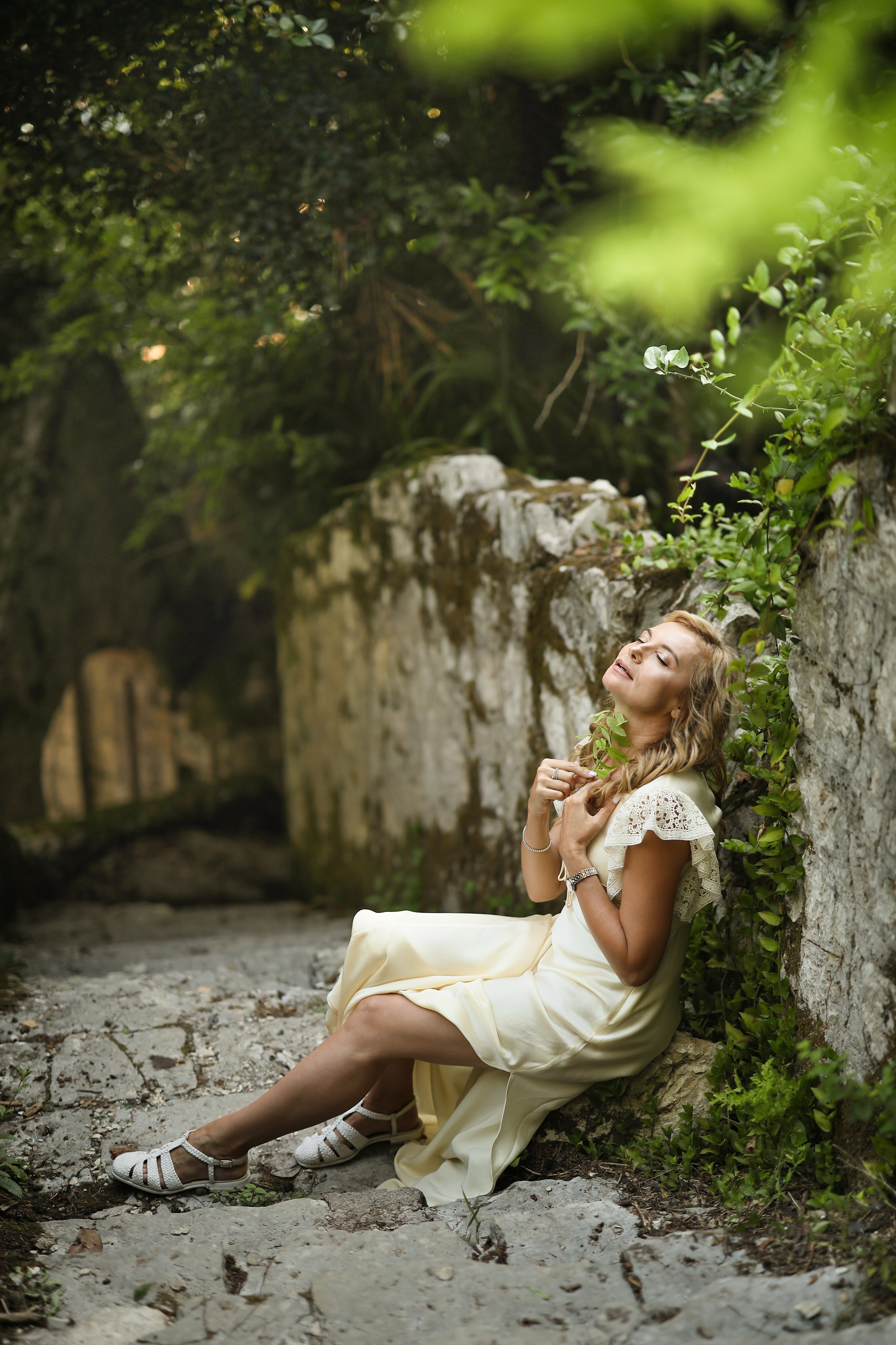 Фотосессия для Натали в замке Княгини Ореховой. Свадебный и семейный фотограф в Абхазии Жанна Соснина