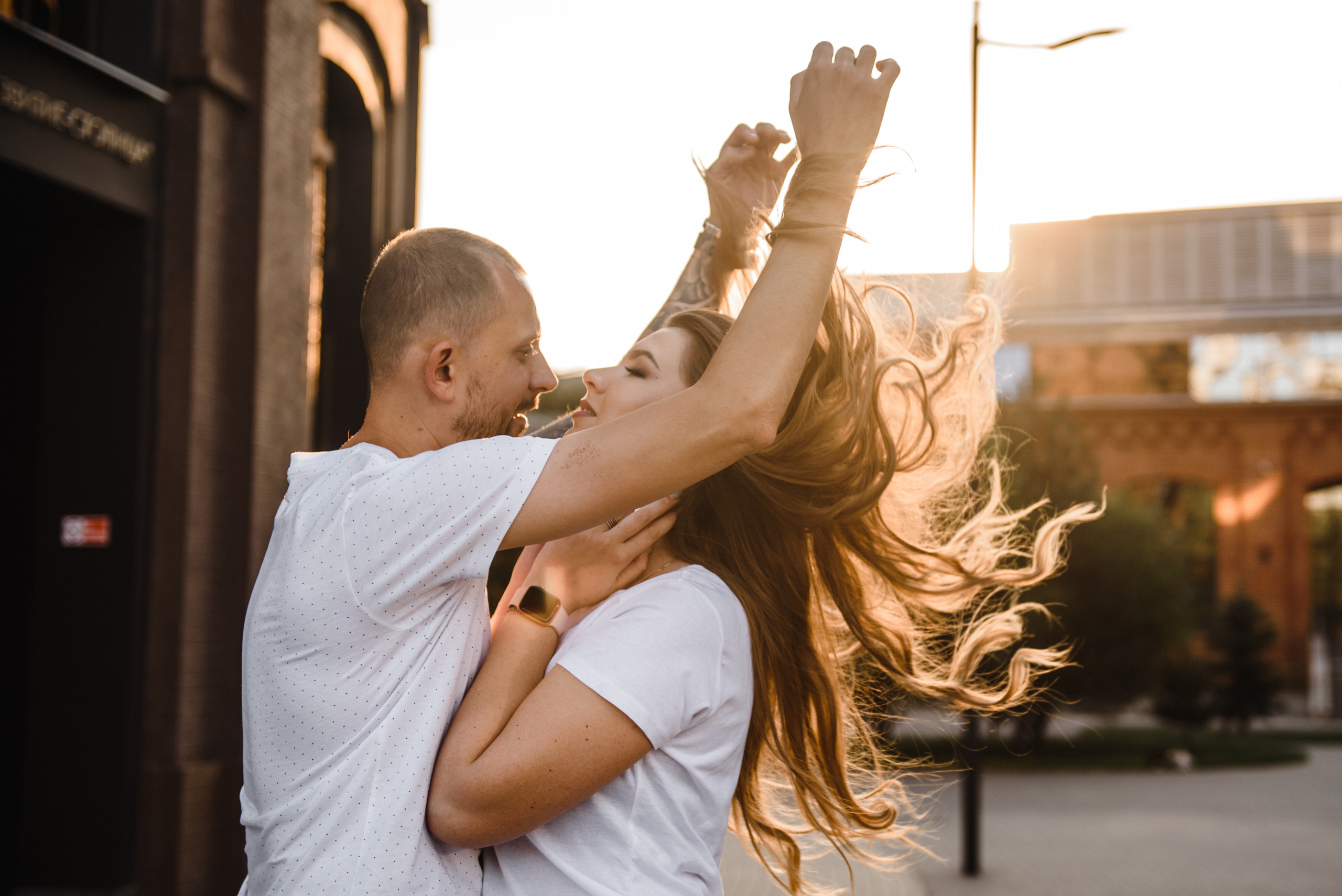 Классическая свадьба в Москве с прогулкой у площади музыки. Свадебный фотограф в Тамбове Андрей Шаталов
