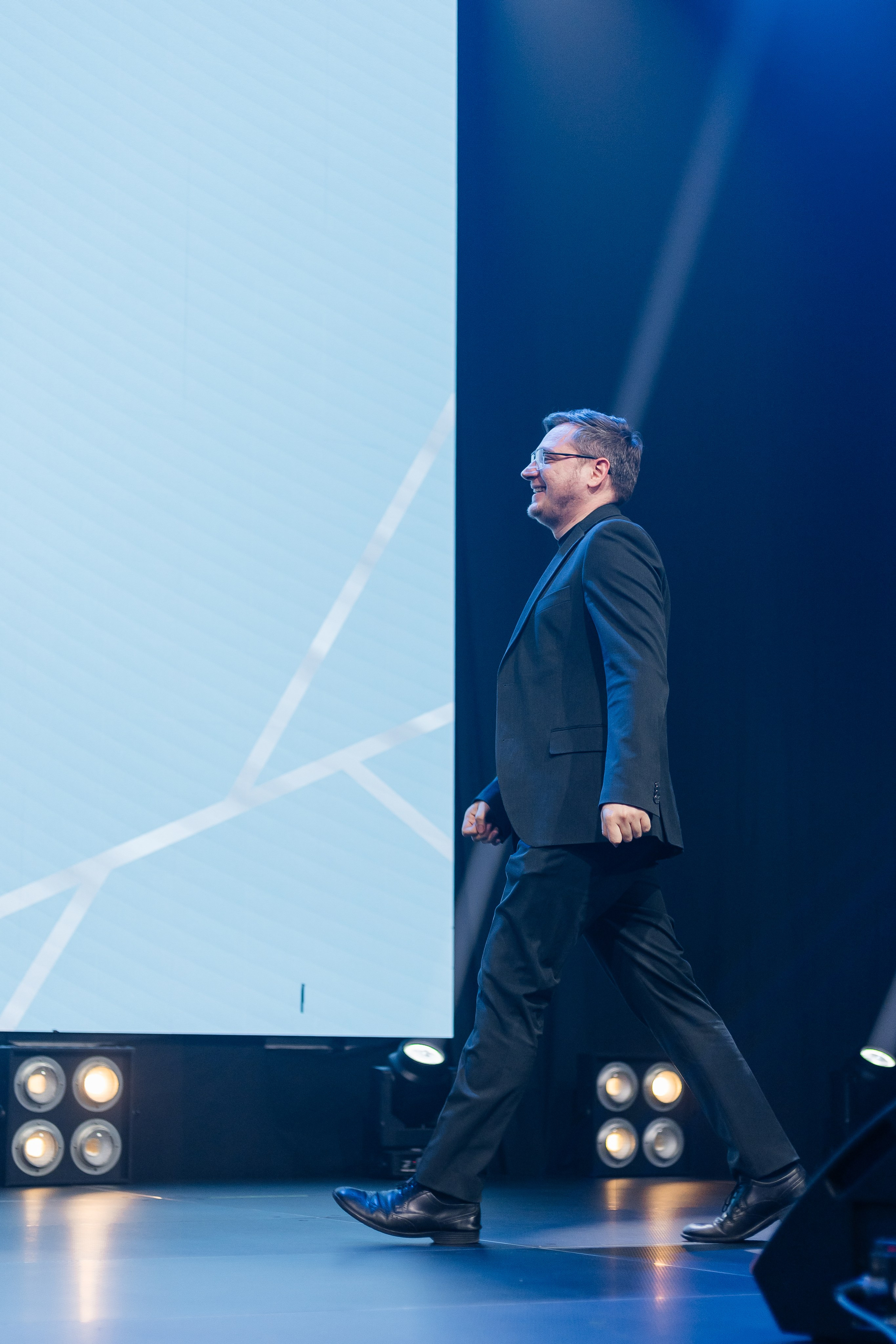 Церемония Shopping года 2024 в Ростове. Репортажный фотограф в городе Ростов-на-Дону Даниил Молодовский