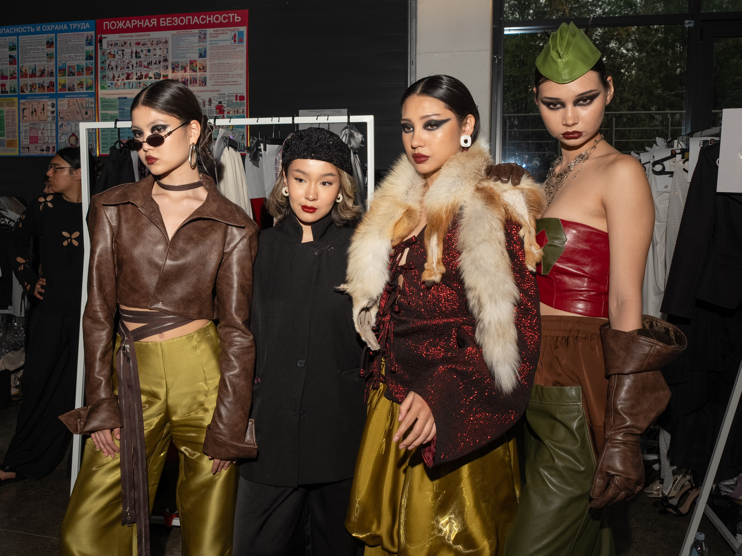 Visa Fashion week Almaty Backstage Day 3. Сайт Алматинского НЮ АРТ, будуар и фэшн фотографа Дениса Карпенко