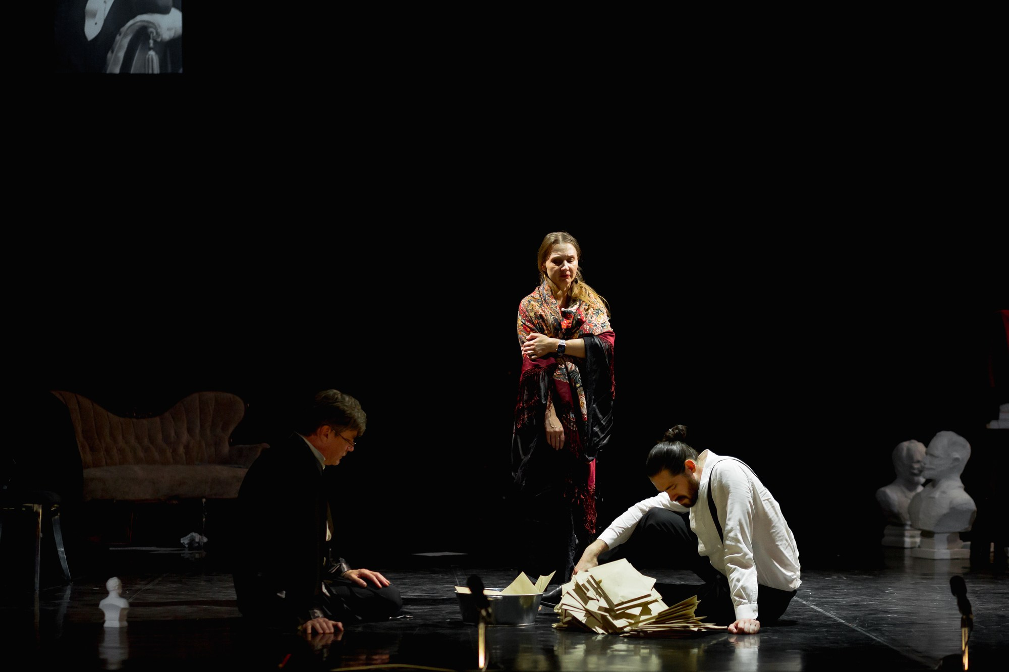 Спектакль Приглушенные голоса в Театре Эрмитажа (+репетиция). Семейный и портретный фотограф в Санкт-Петербурге Андрей Воробьев