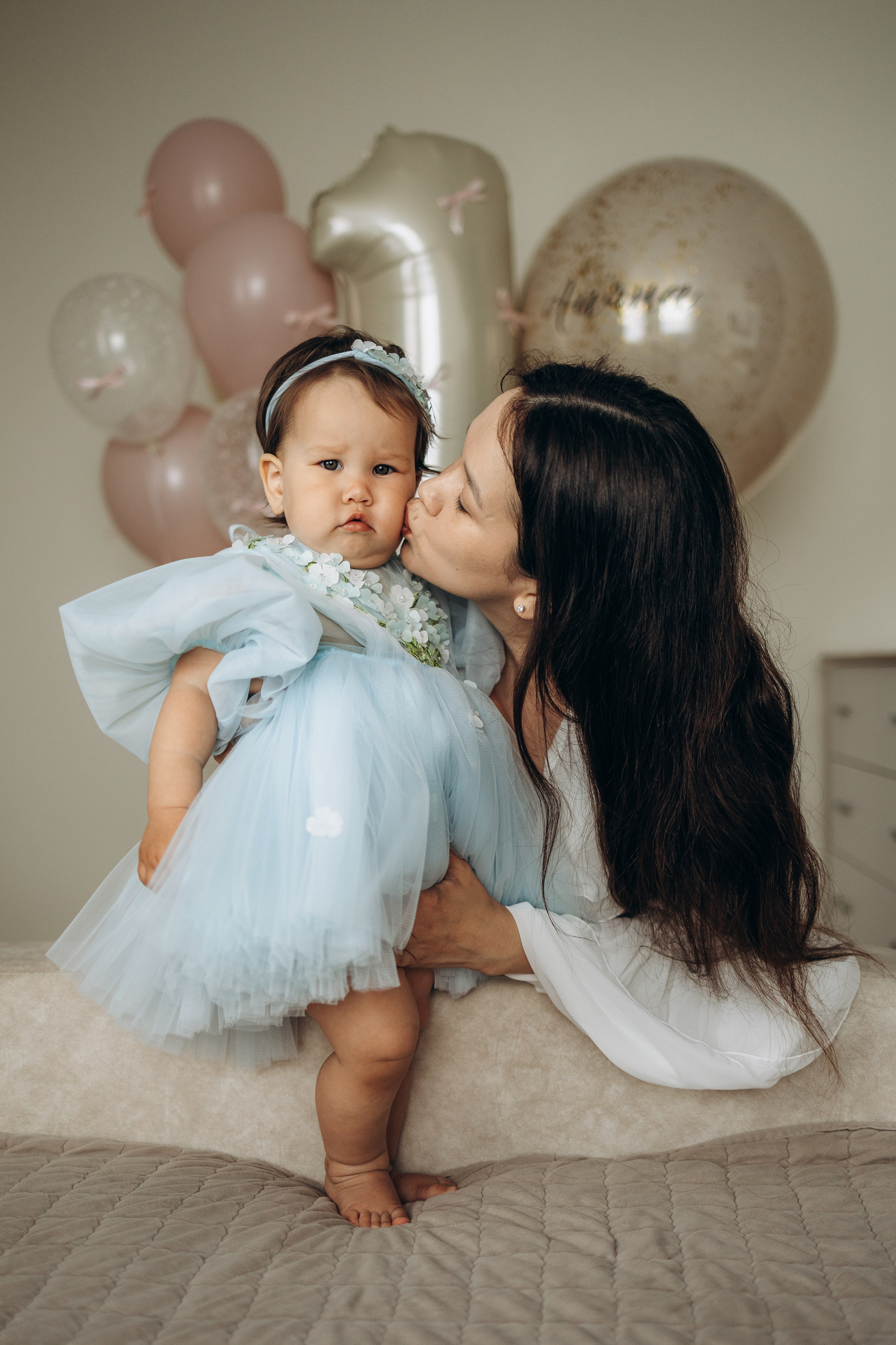 Айяне 1 годик. Семейный фотограф новорожденных УФА Гульнара Зиновьева