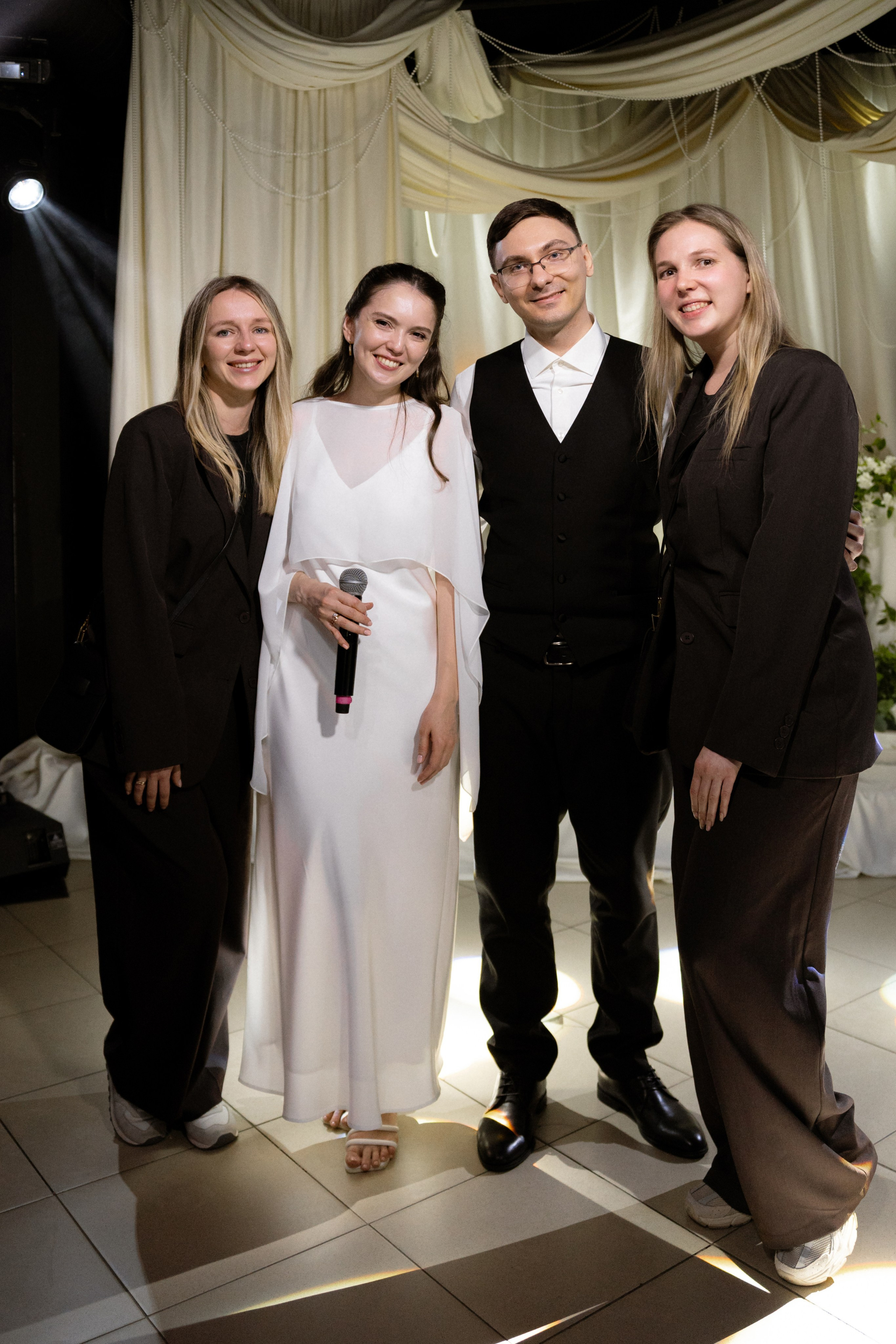 17|04|26. On Emotions агентство