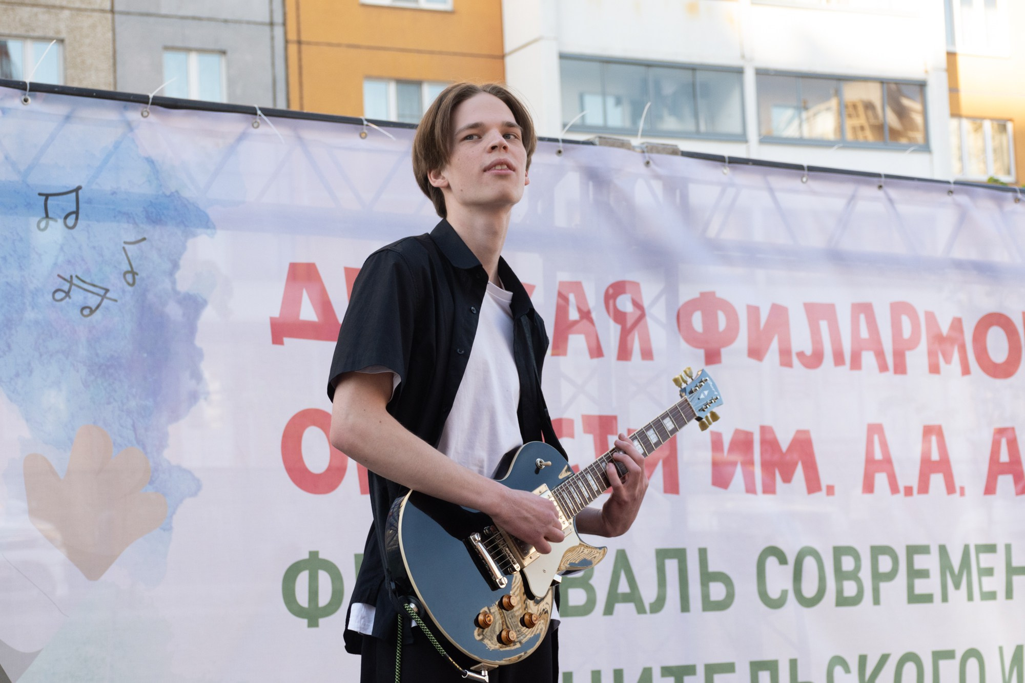 Фестиваль современного исполнительского искусства (Сквер Академ Риверсайд). Фотограф Максим Буряк