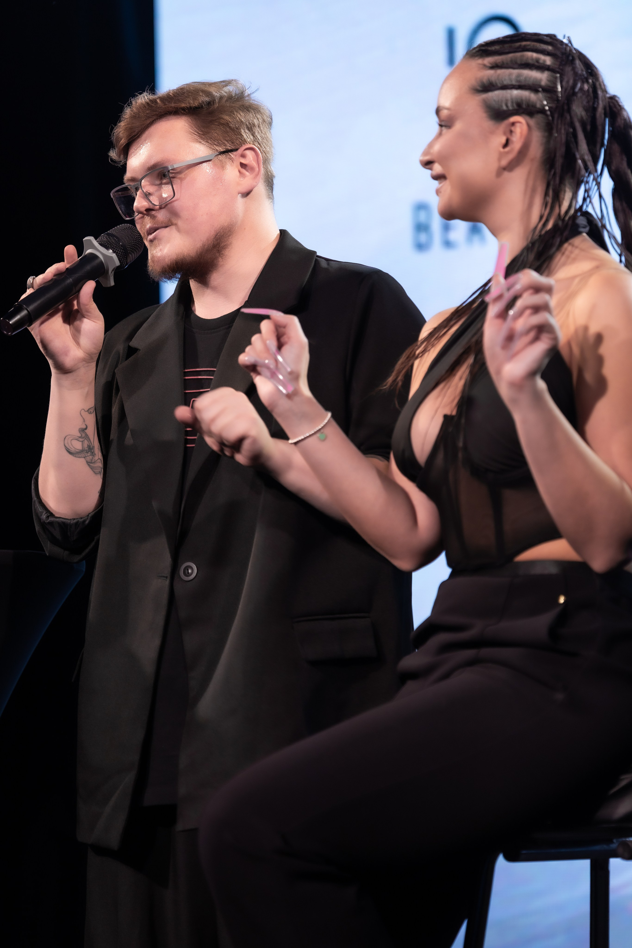 Мастер-класс по макияжу на Модной волне от Ивана Смирнова, звездного визажиста. Студия фото, видеографии и мультимедийного дизайна в Москве Multi Frame Studio