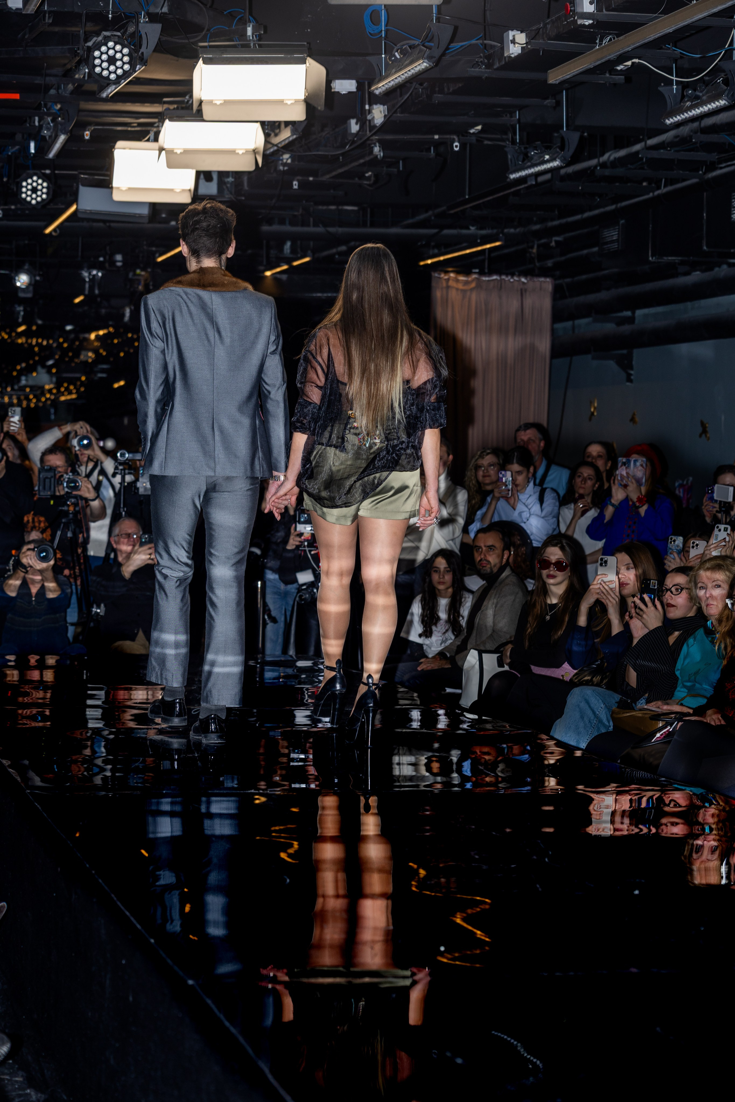 Модный показ Бренд AnyAmo на Модной волне. Студия фото, видеографии и мультимедийного дизайна в Москве Multi Frame Studio