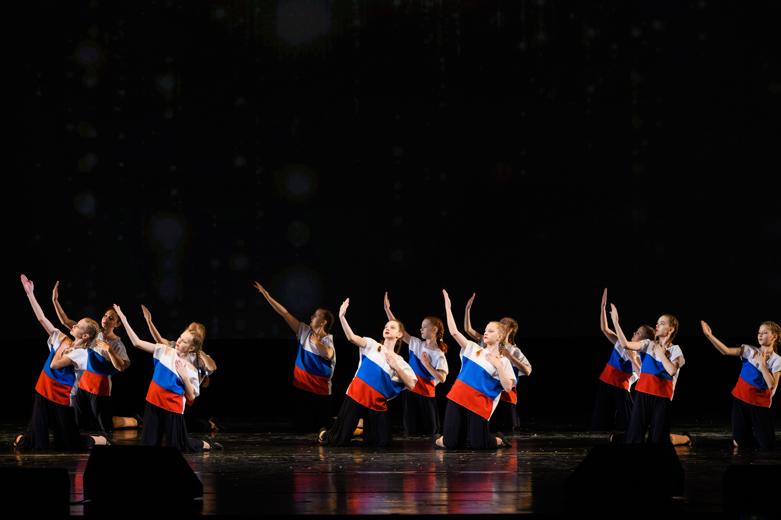 23 апреля, часть 2, БКЗ Октябрьский, г. Санкт-Петербург. Золотое яблочко