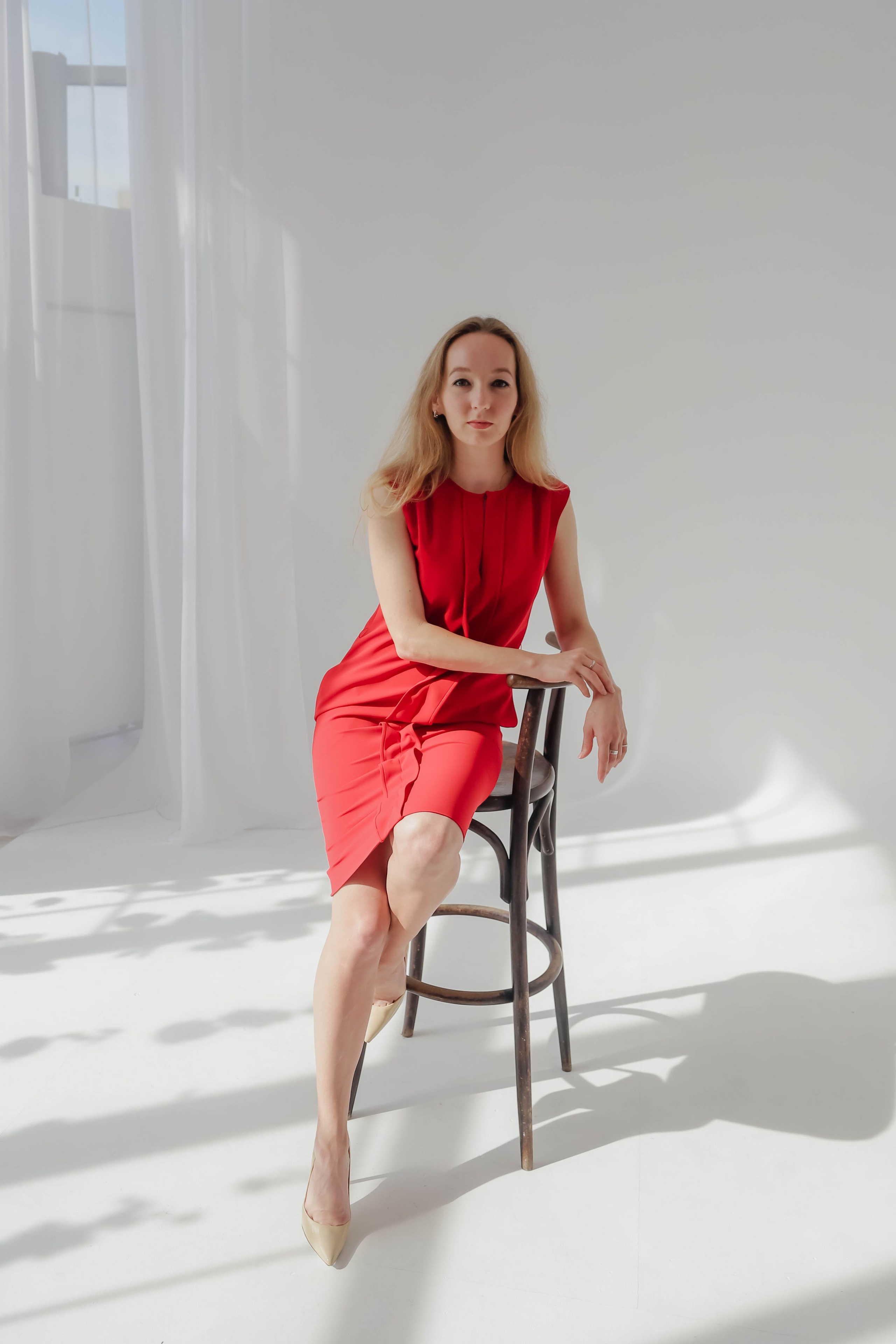 Деловая студийная фотосессия для Алины. Свадебный, семейный, детский фотограф в Сочи Виолетта Александрова