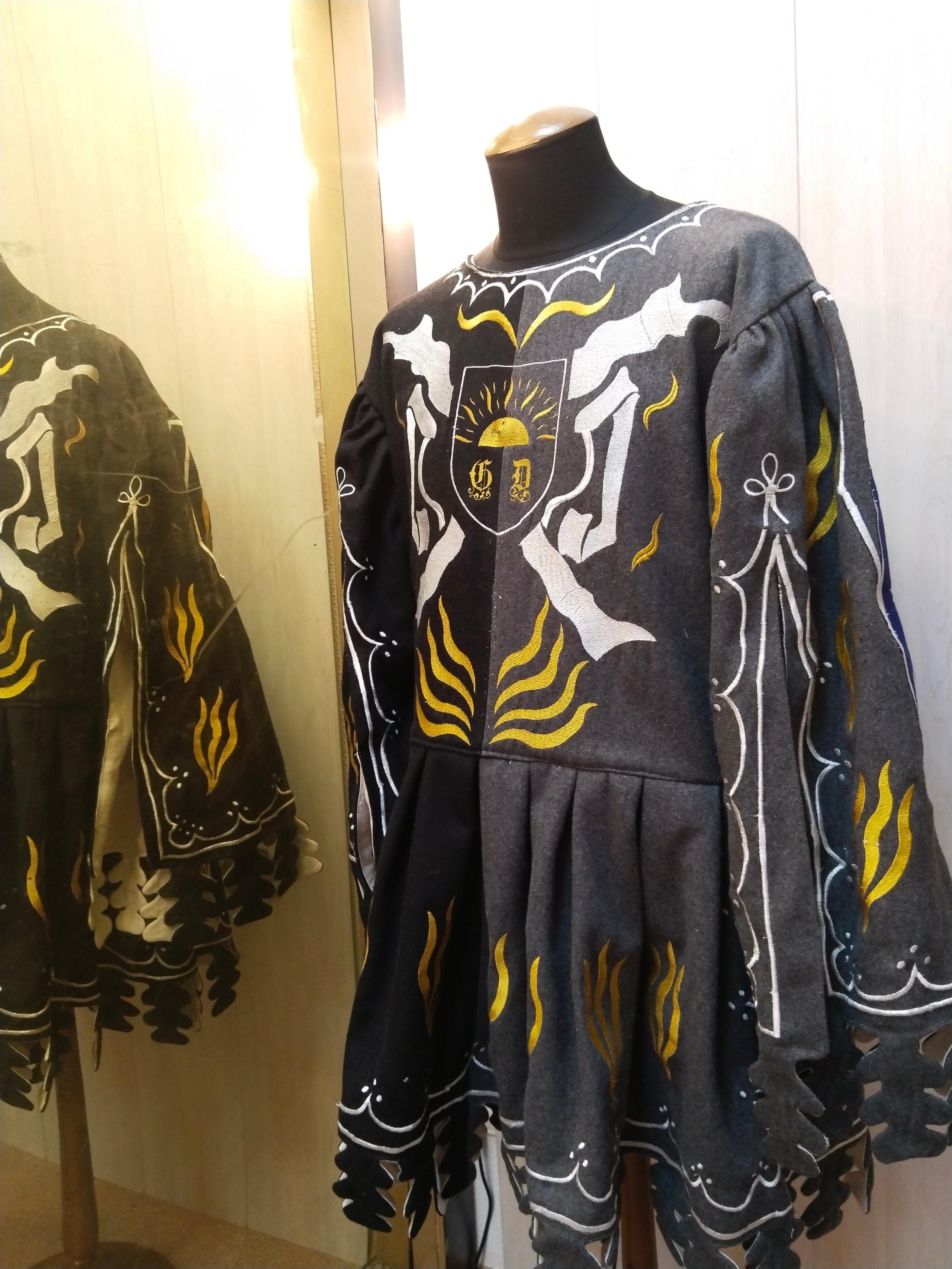 Костюмы. AIREN DESIGN — художественное ателье