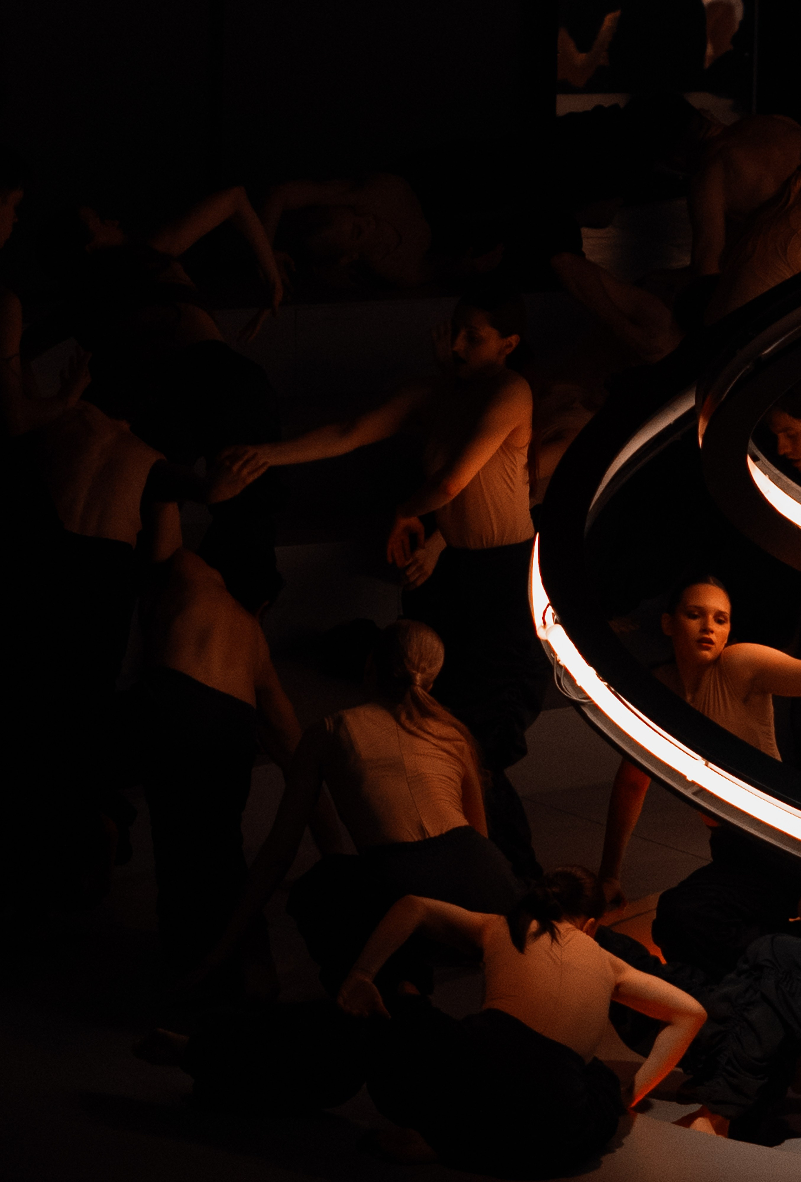 KONTAKT. Fusion Wedding Photographer