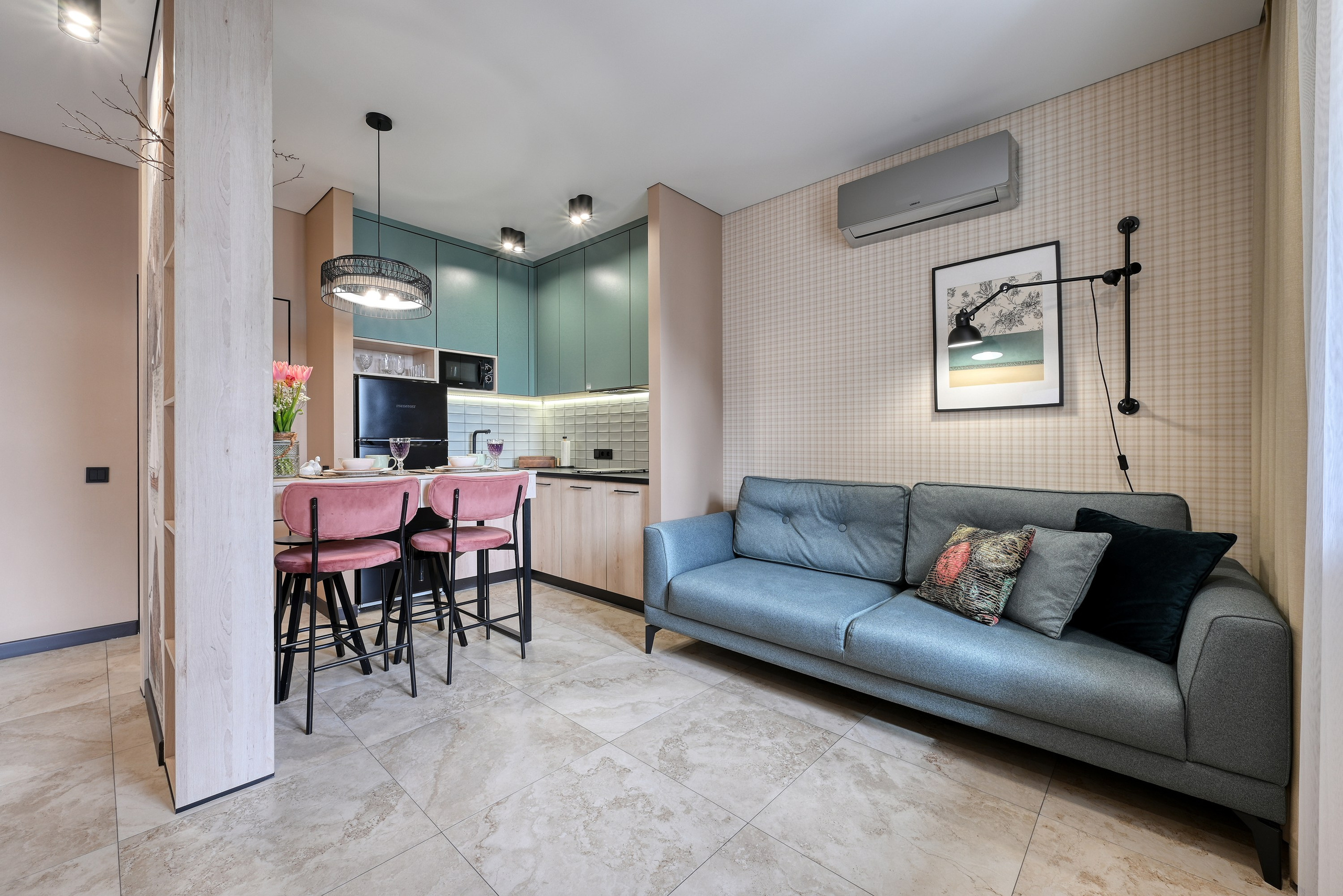 Интерьерная фотосъемка квартиры в ЖК Фрукты. Интерьерный фотограф в Сочи | Роман Сусленко