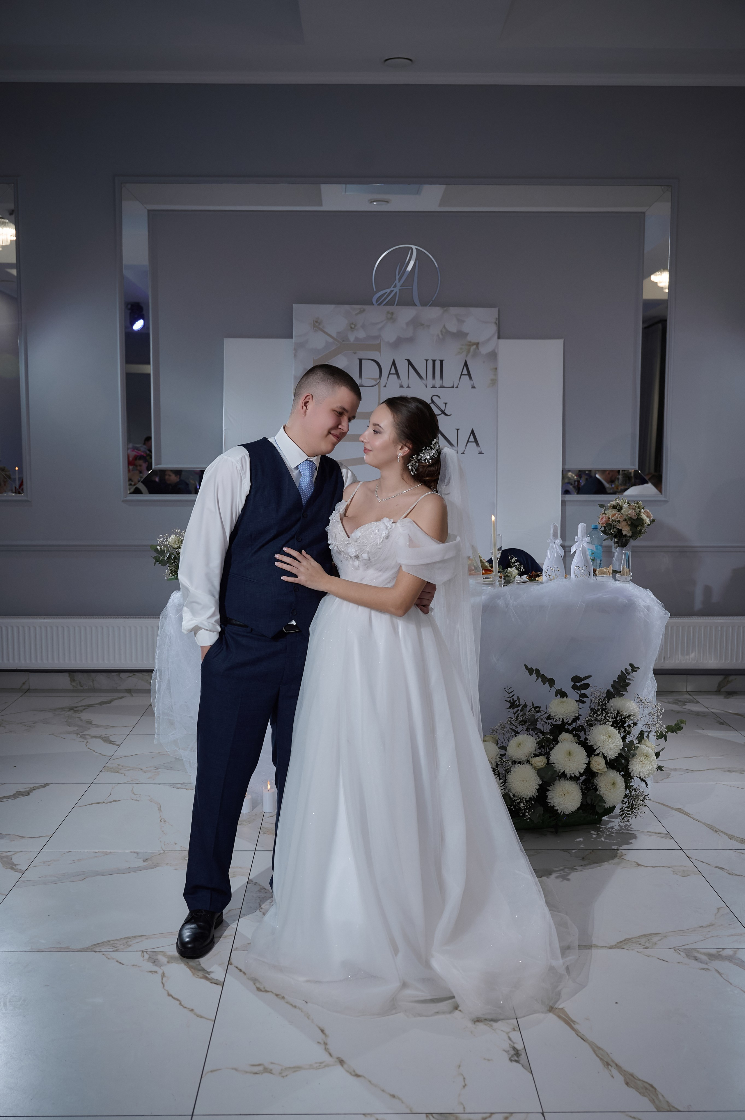 Свадебная фотосессия в СК Рояль Тула. Свадебный фотограф в Туле Никита Беляев