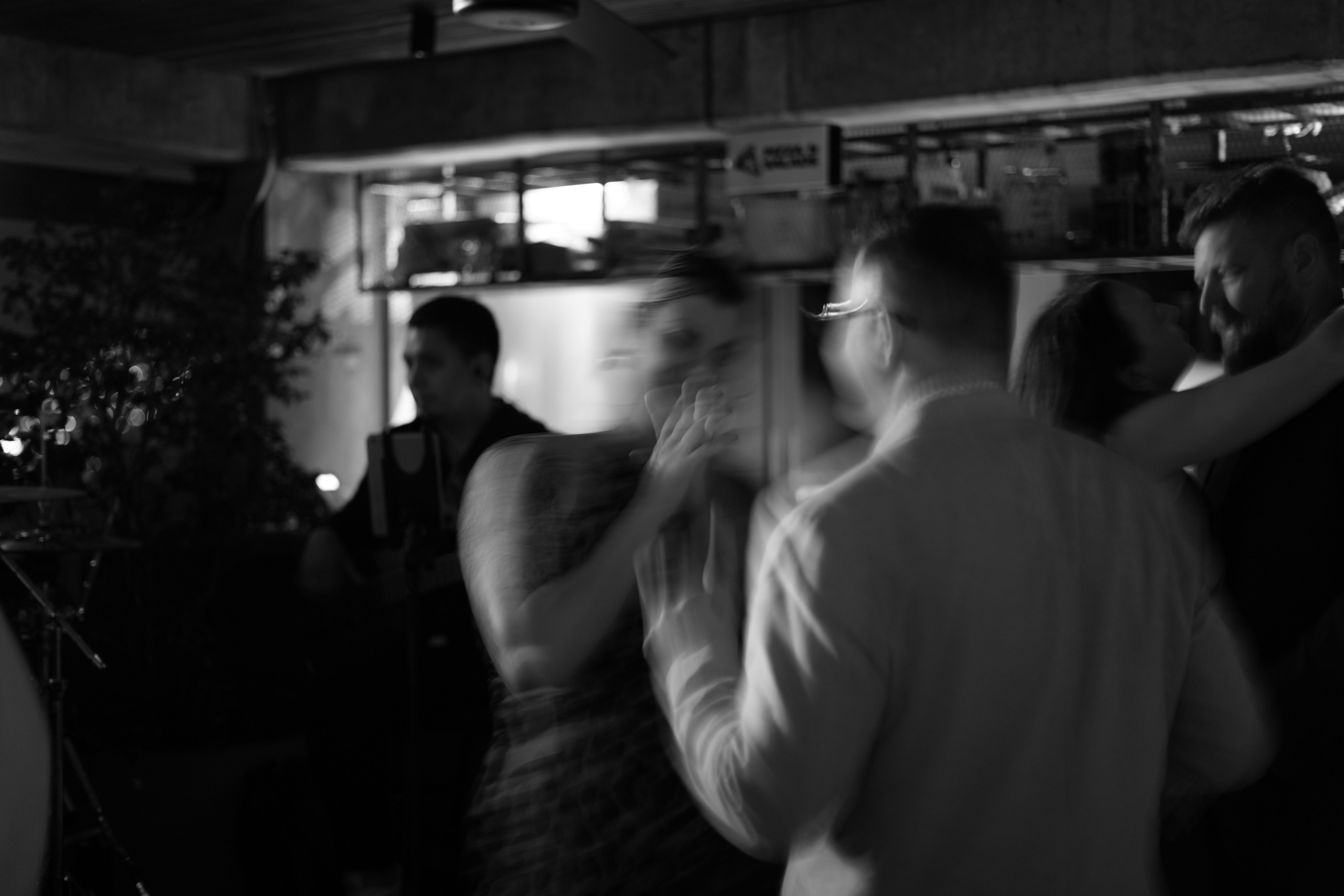 Olivia and Zack / 1 wedding day. Wedding Photographer in Barcelona and Medellin