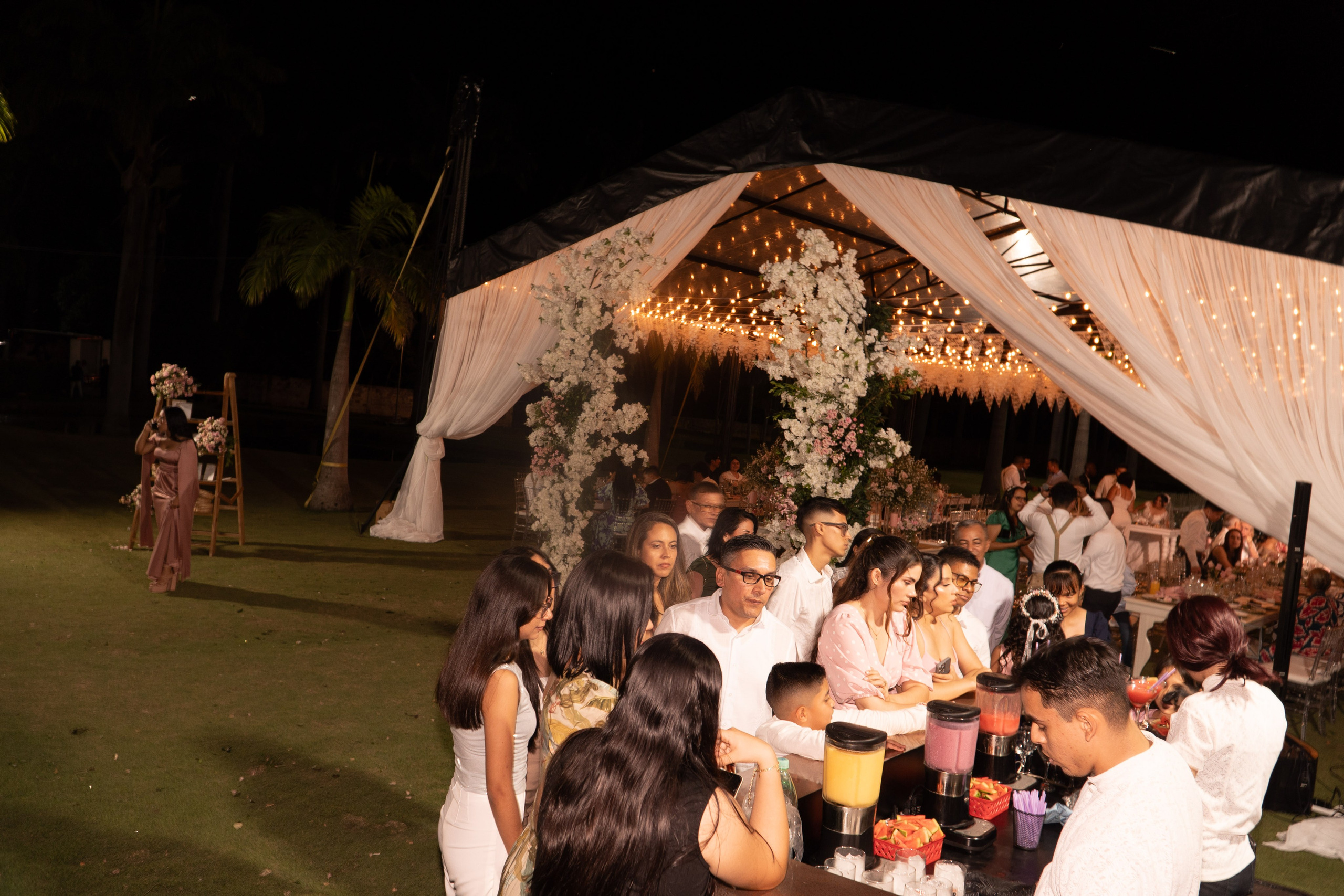 Carola & Gerson. Wedding Photographer in Barcelona and Medellin