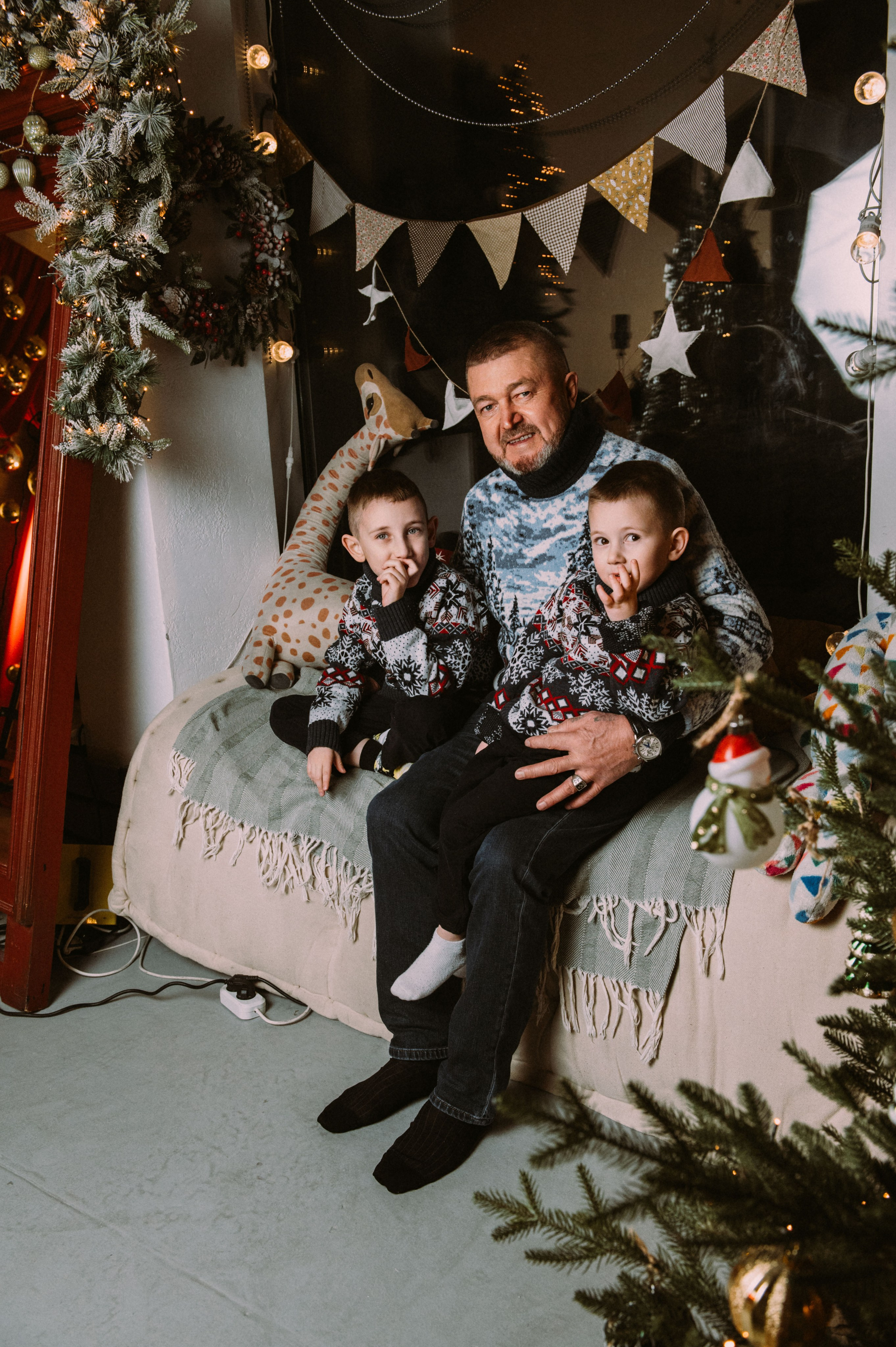 Большая семья собралась вместе на Новый год. Фотограф в Сургуте Светлана Гибадуллина