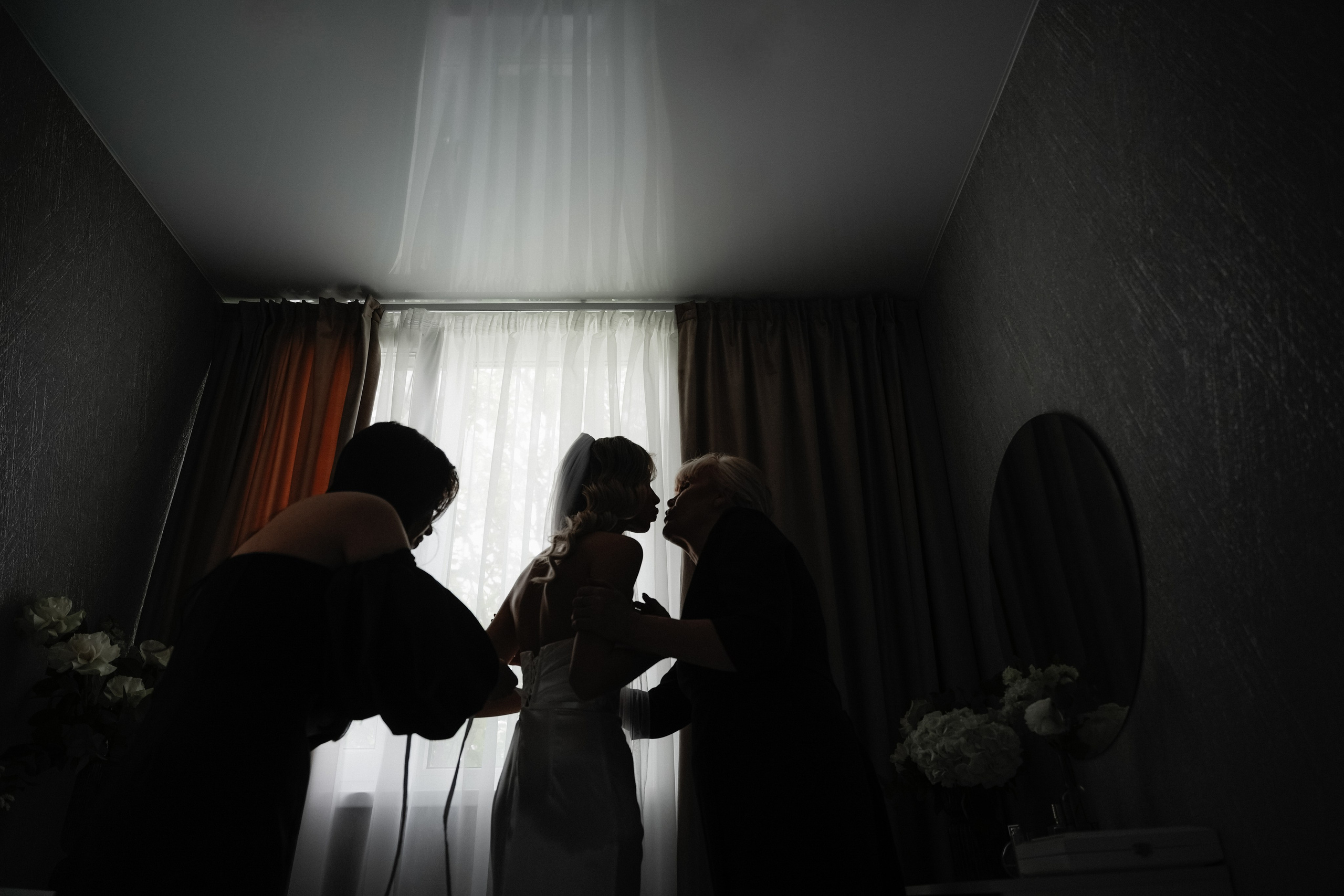 Astoria. VISUAL ARTIST · KRONGAUZ ANASTASIA