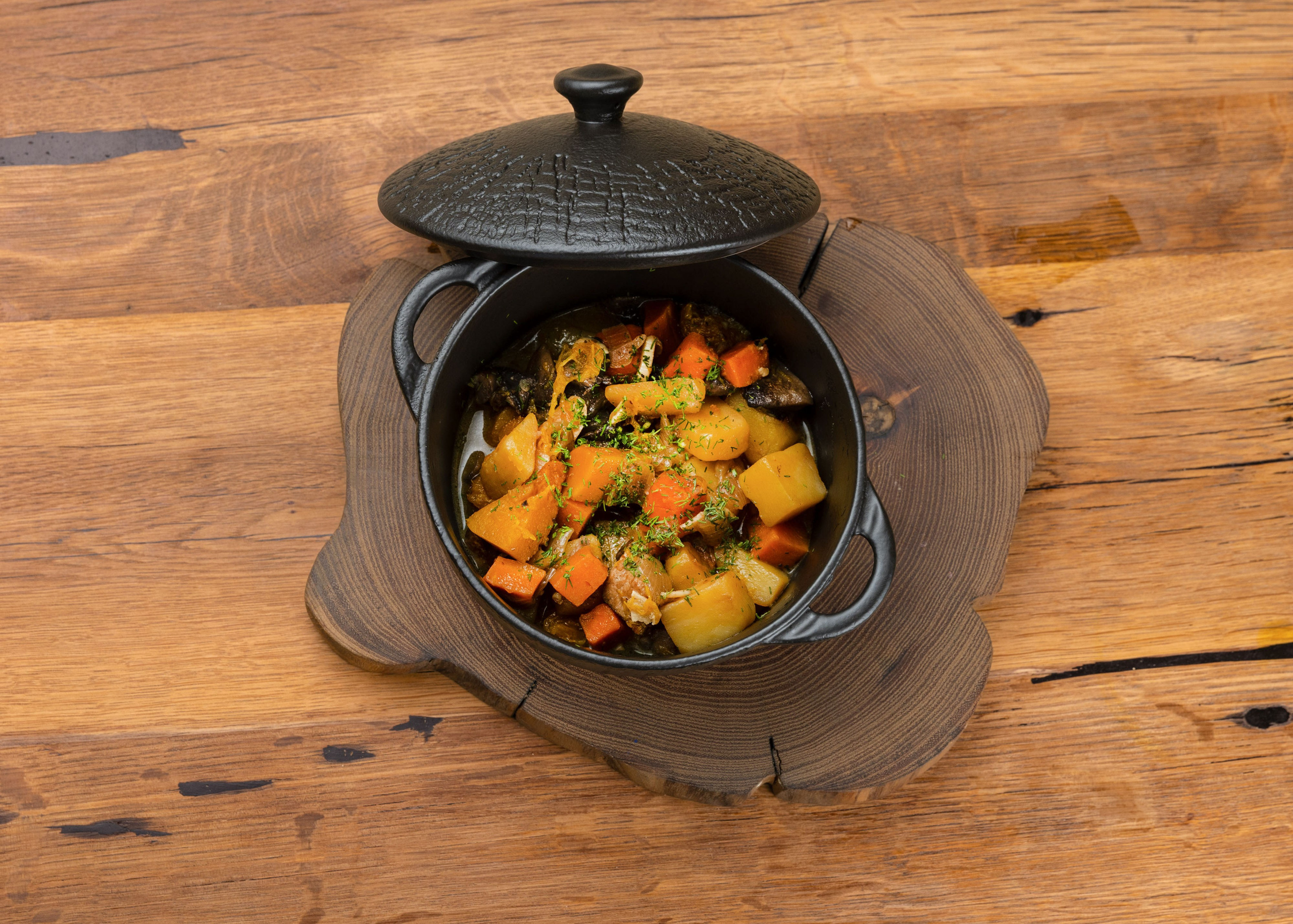 30.10.2025 Сыр Бор, Бизнес Ланчи. ФОТОГРАФ ВИНОГРАДОВА ДАРЬЯ