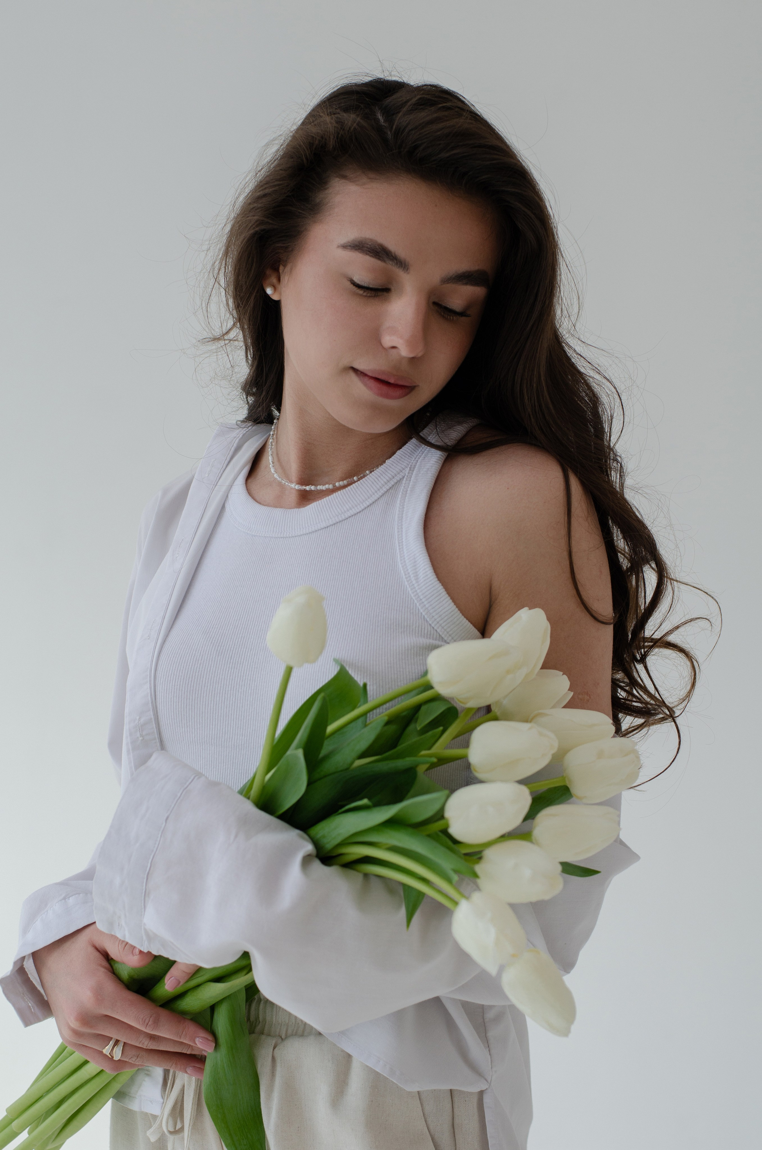 Евгения, тюльпаны. Фотограф Челябинск Ирина Ермоленко