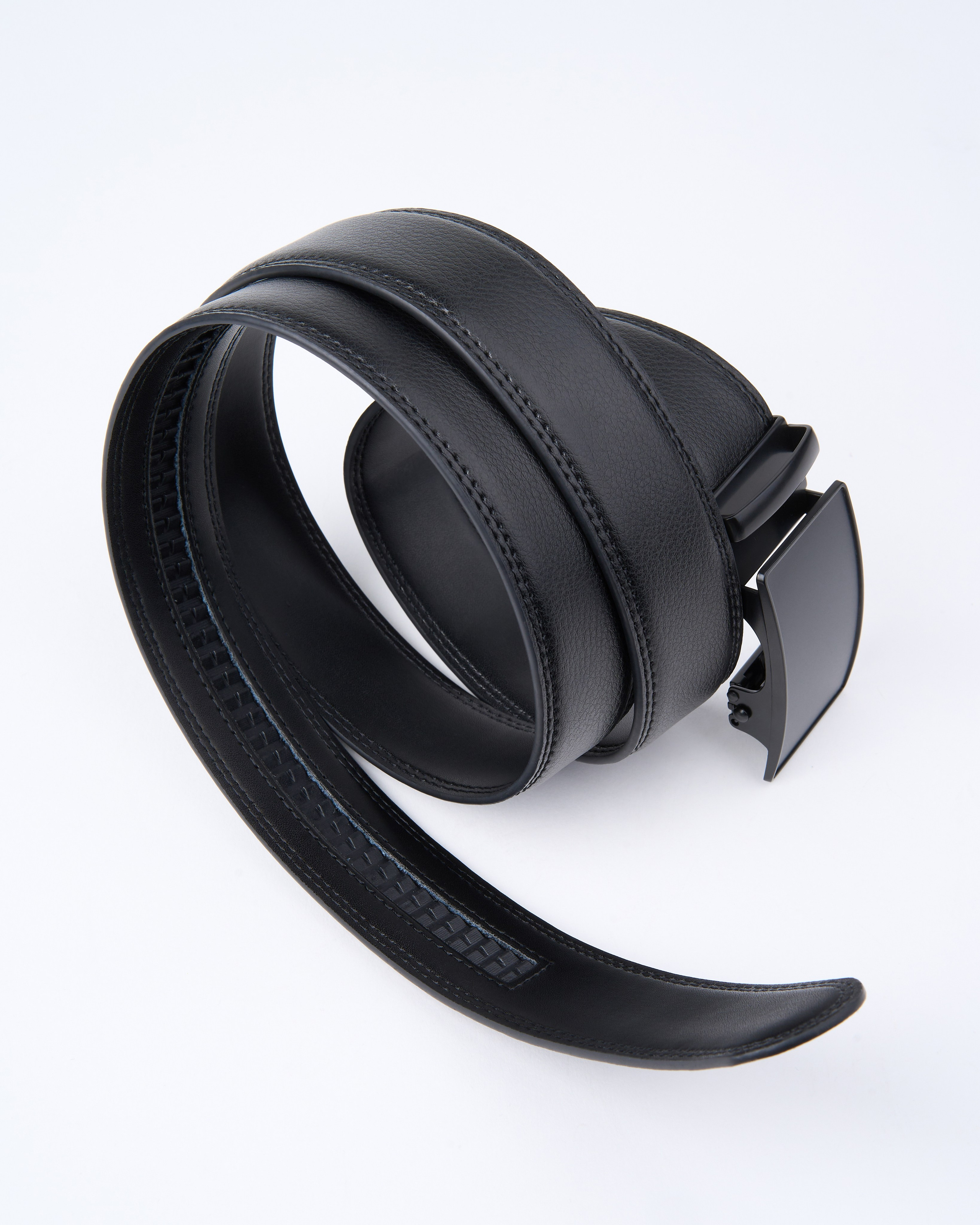 Съемка ремней для маркетплейсов. Алексей Романов фотограф Санкт-Петербург, фотокурсы, фотошкола