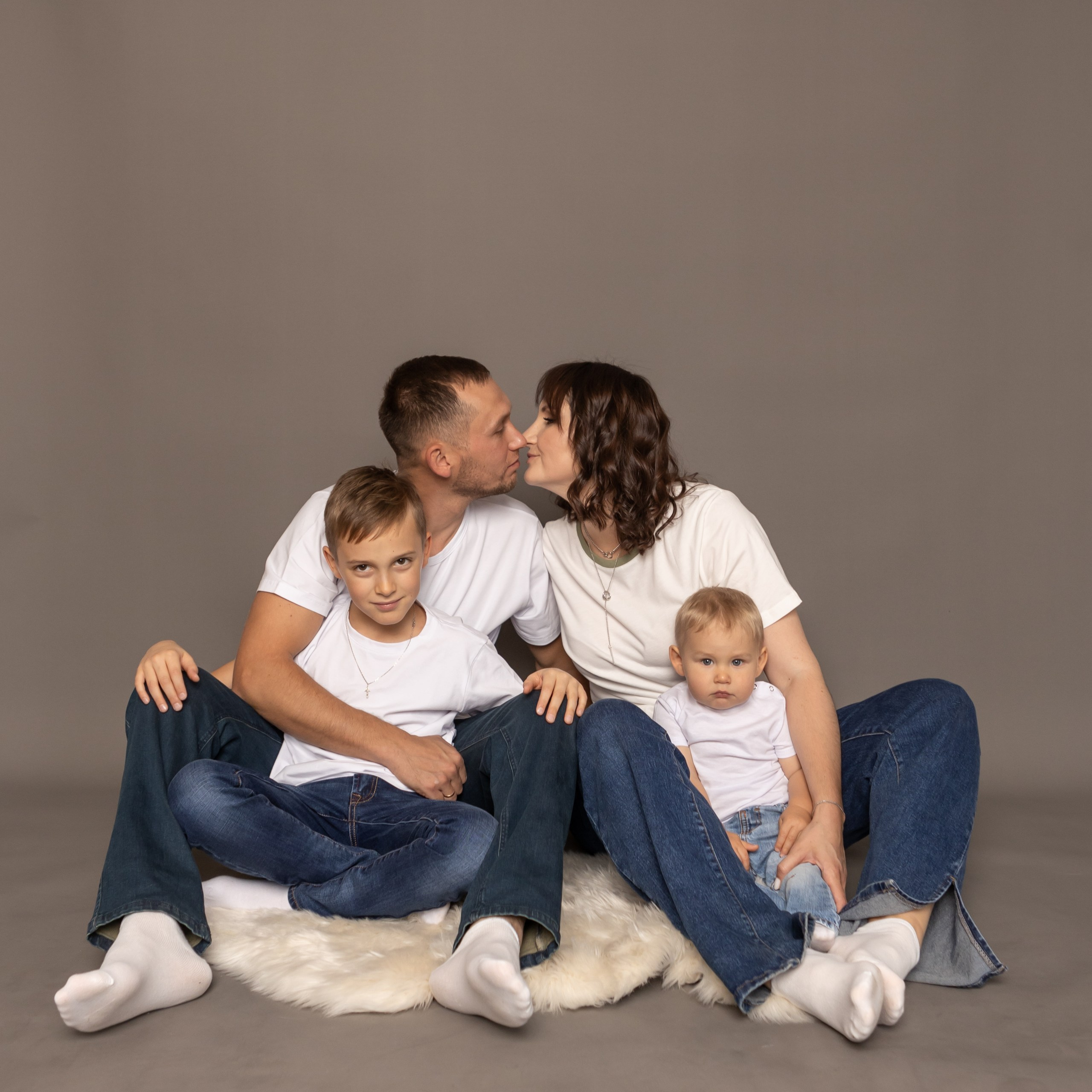 Годовасие. Фотограф новорожденных. Детский и семейный фотограф Марьяна Юдина