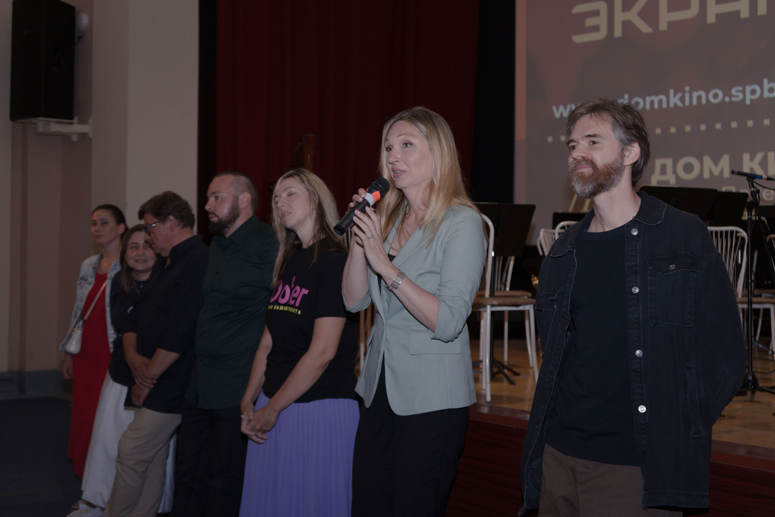 Премьера фильма «На стыке жанров». Юля Мурашова портретный и документальный фотограф