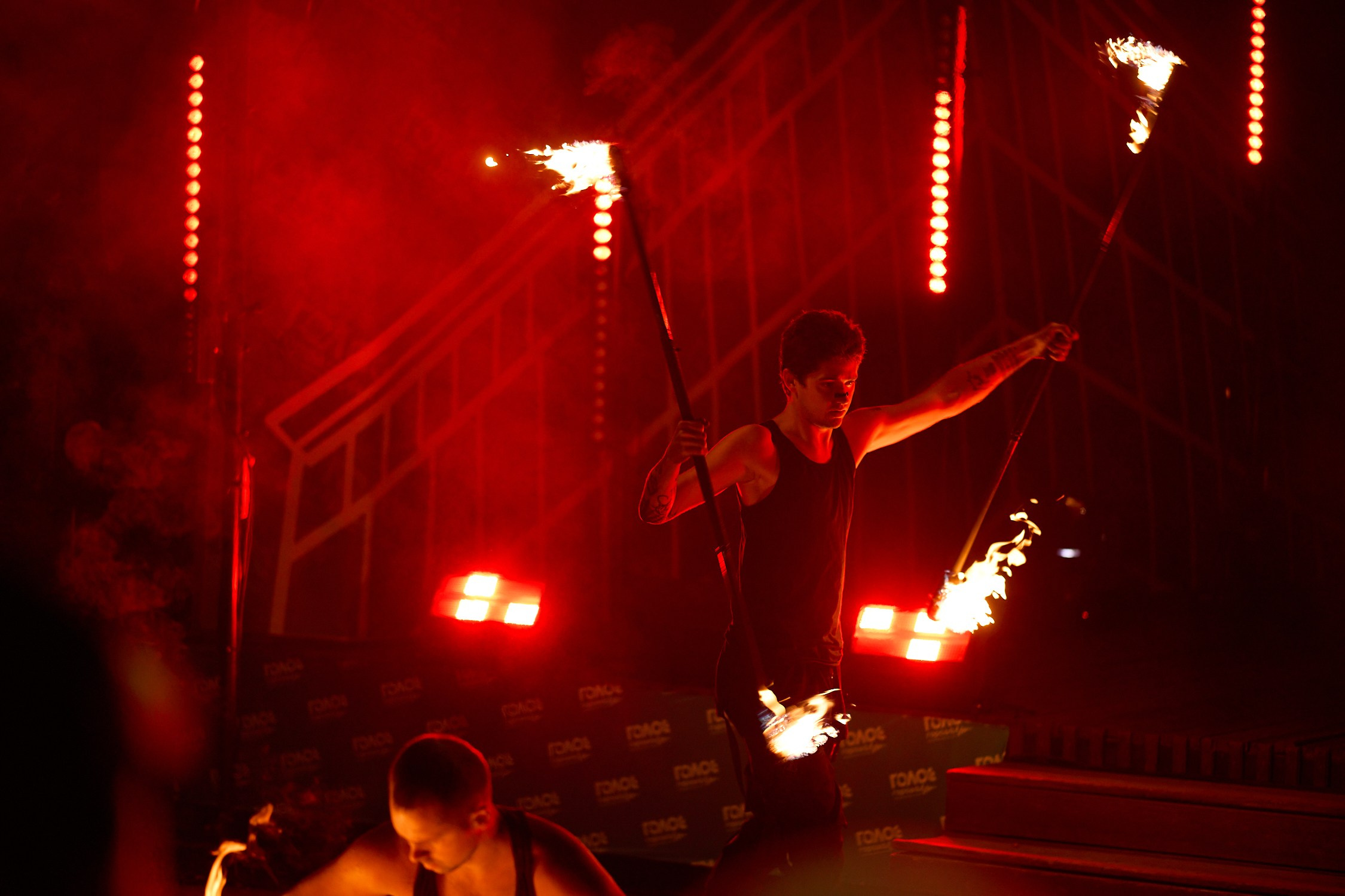 Голос города Елец 2025. Фаершоу. Фотографирует красивое Денис Горностаев