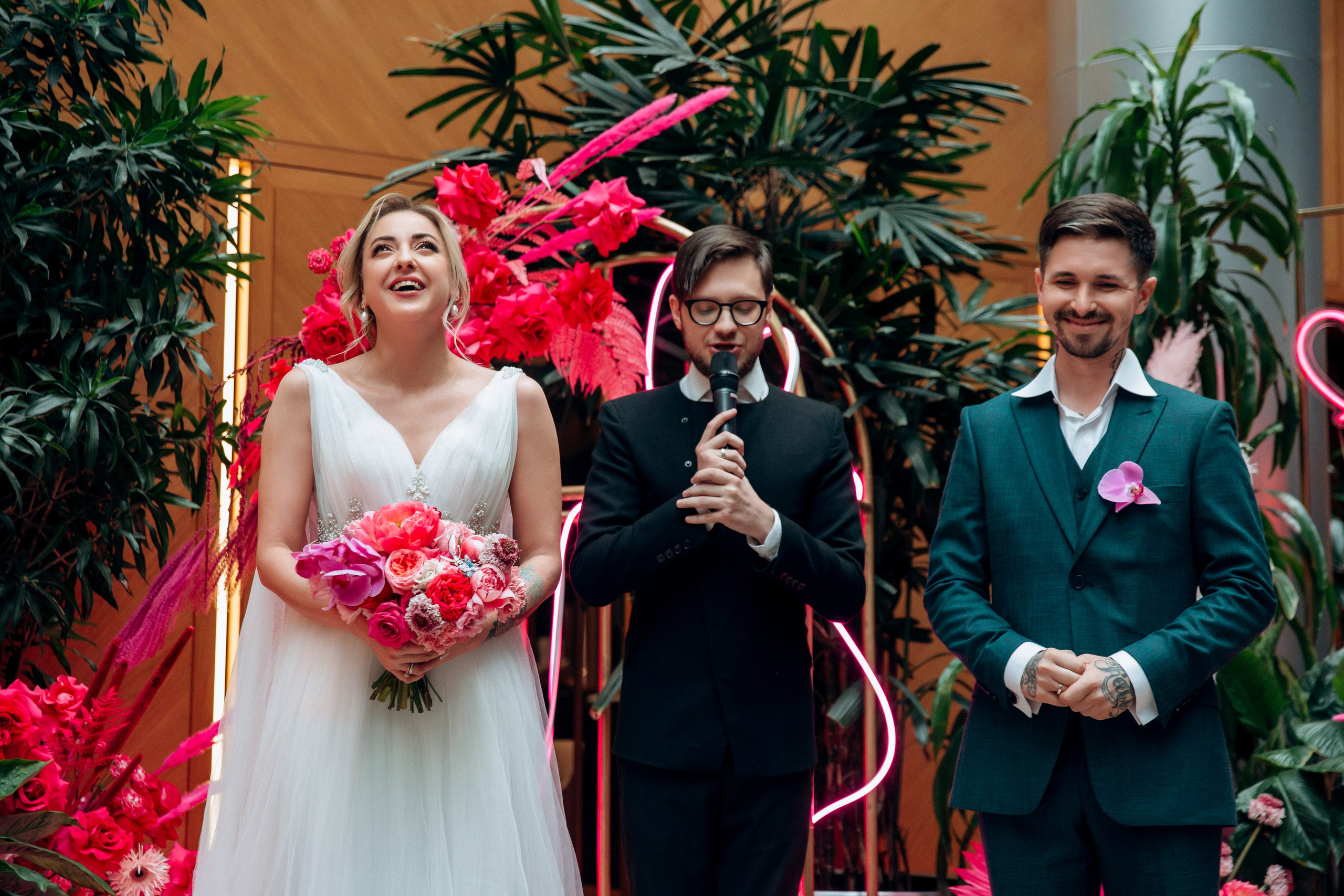 Неоновая свадьба. Свадебный фотограф в Санкт-Петербурге Вика Стукачева