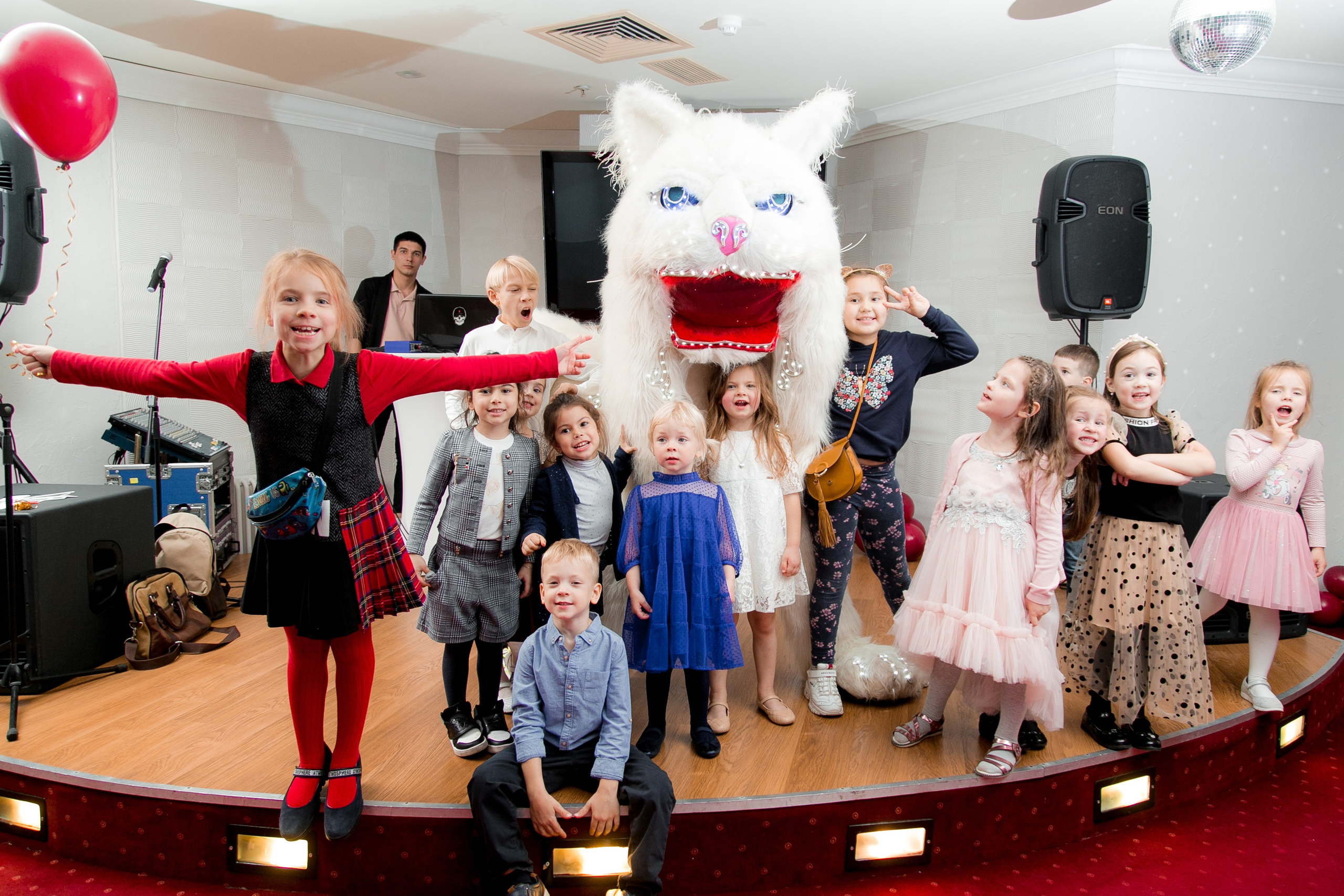 Фотосъемка детского Дня рождения Анечки. Репортажный фотограф Борис Геер