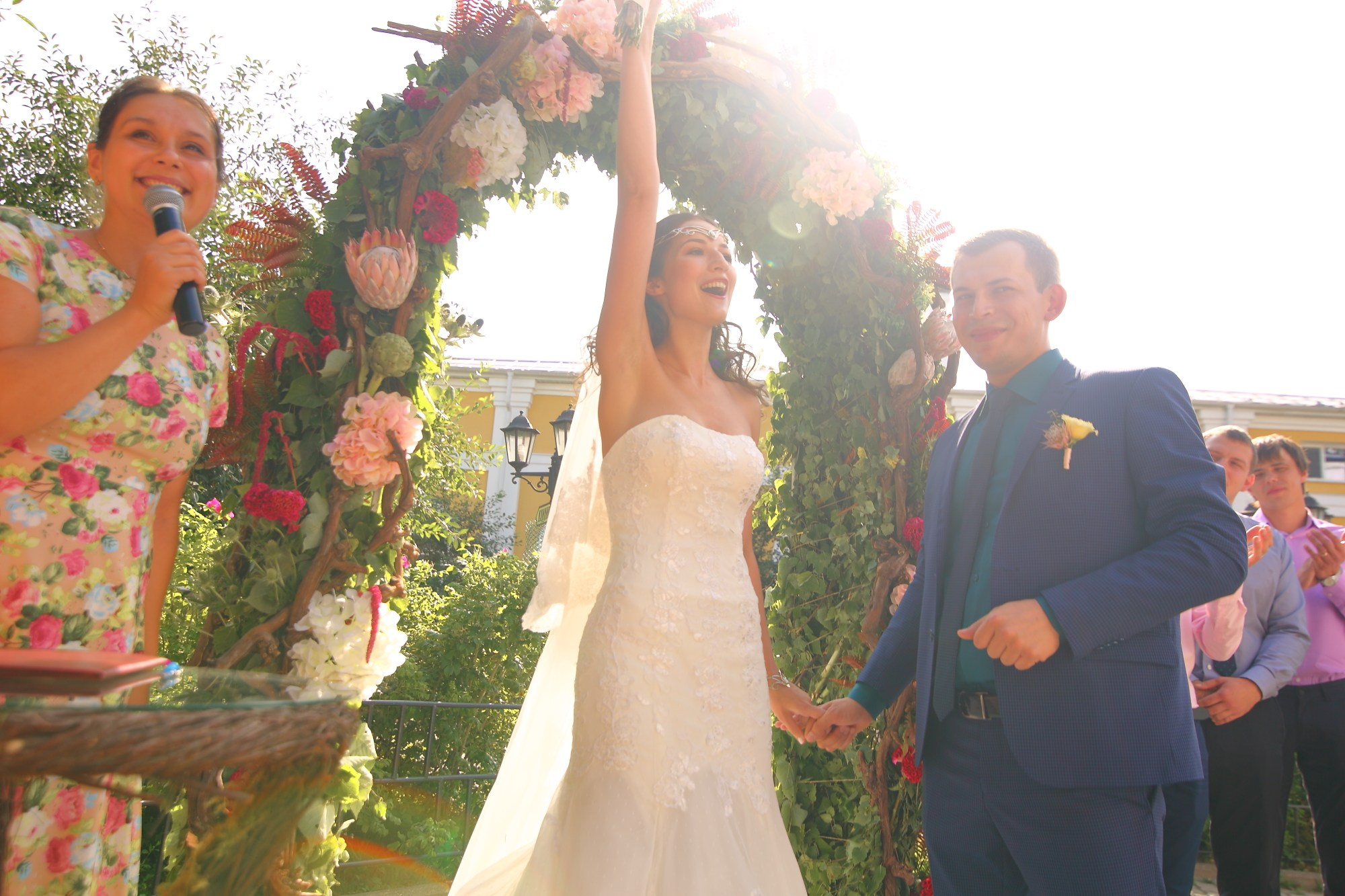 Выездная регистрация в красивом месте в Ярославле. Свадебный и репортажный фотограф в Ярославле и Санкт-Петербурге Роман Микрюков