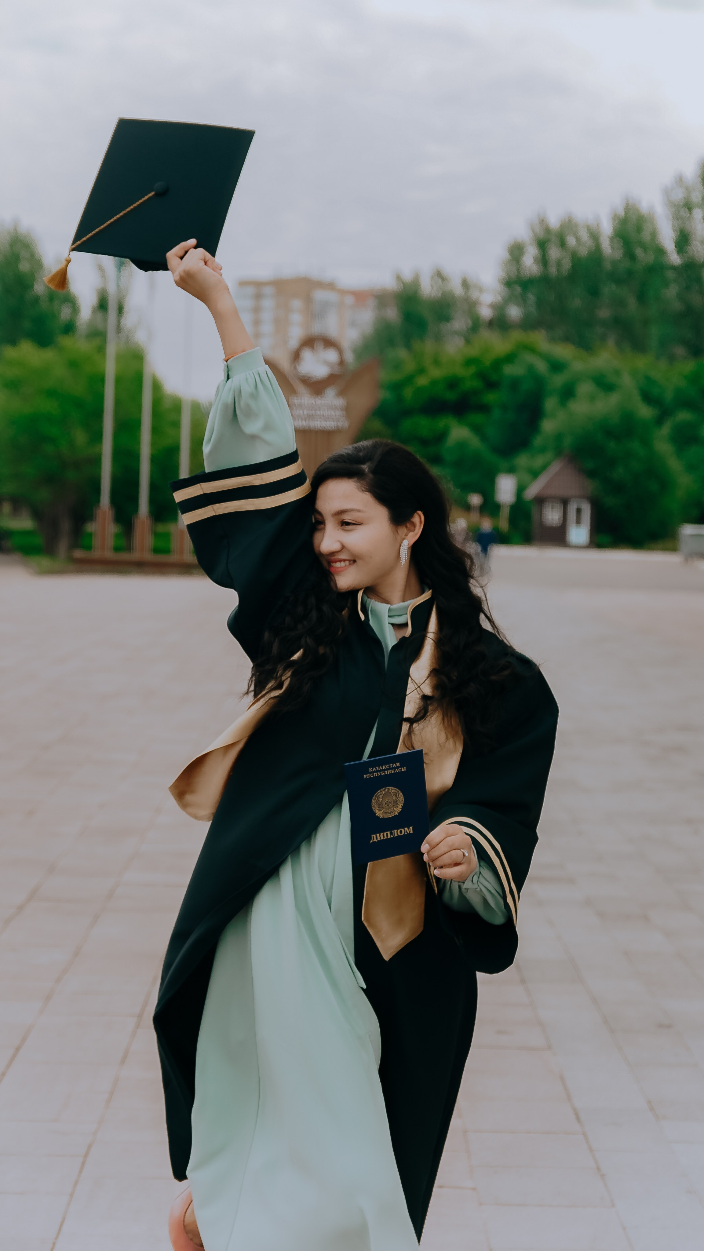 Выручение диплома ЕНУ. Уличный и студийный фотограф в Астане Ержанов Нурасыл