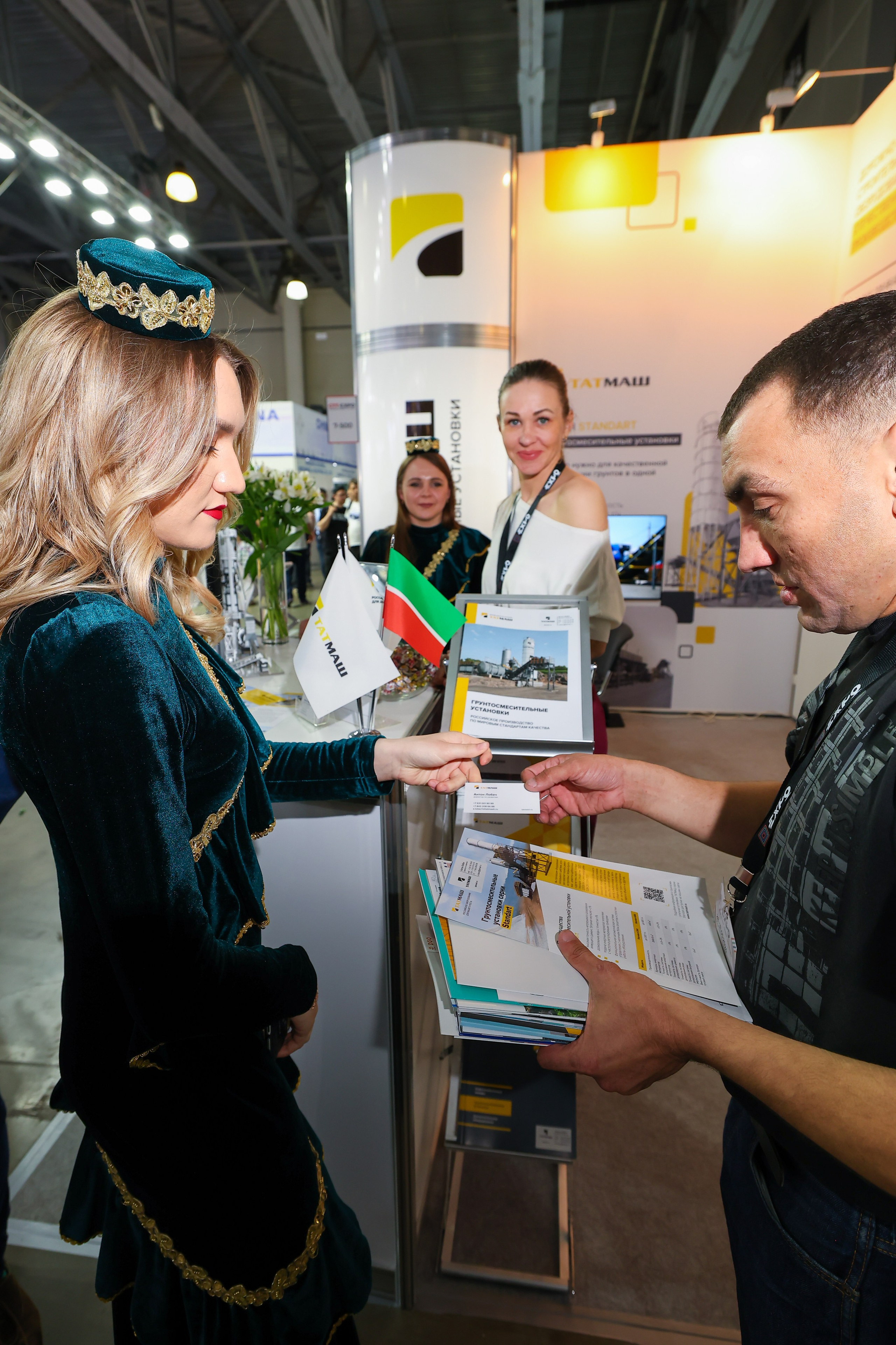 Съёмка стенда на выставке. Фотограф на мероприятие в Москве Марик