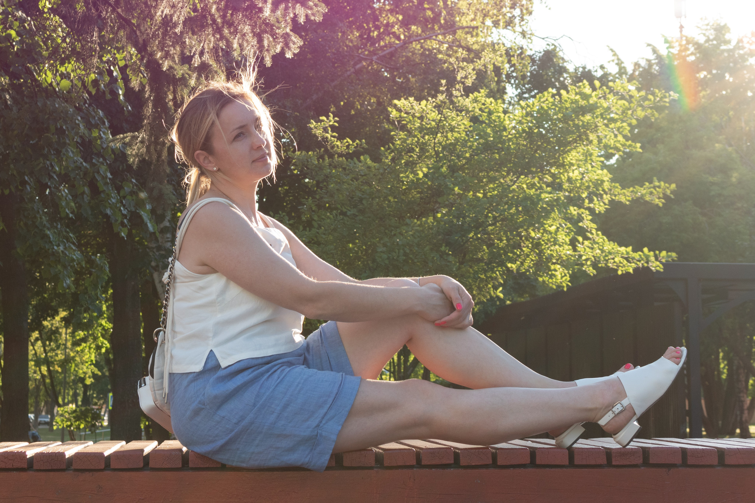 Портрет Елены летом в городе. Женский портрет вне времени. Санкт-Петербург