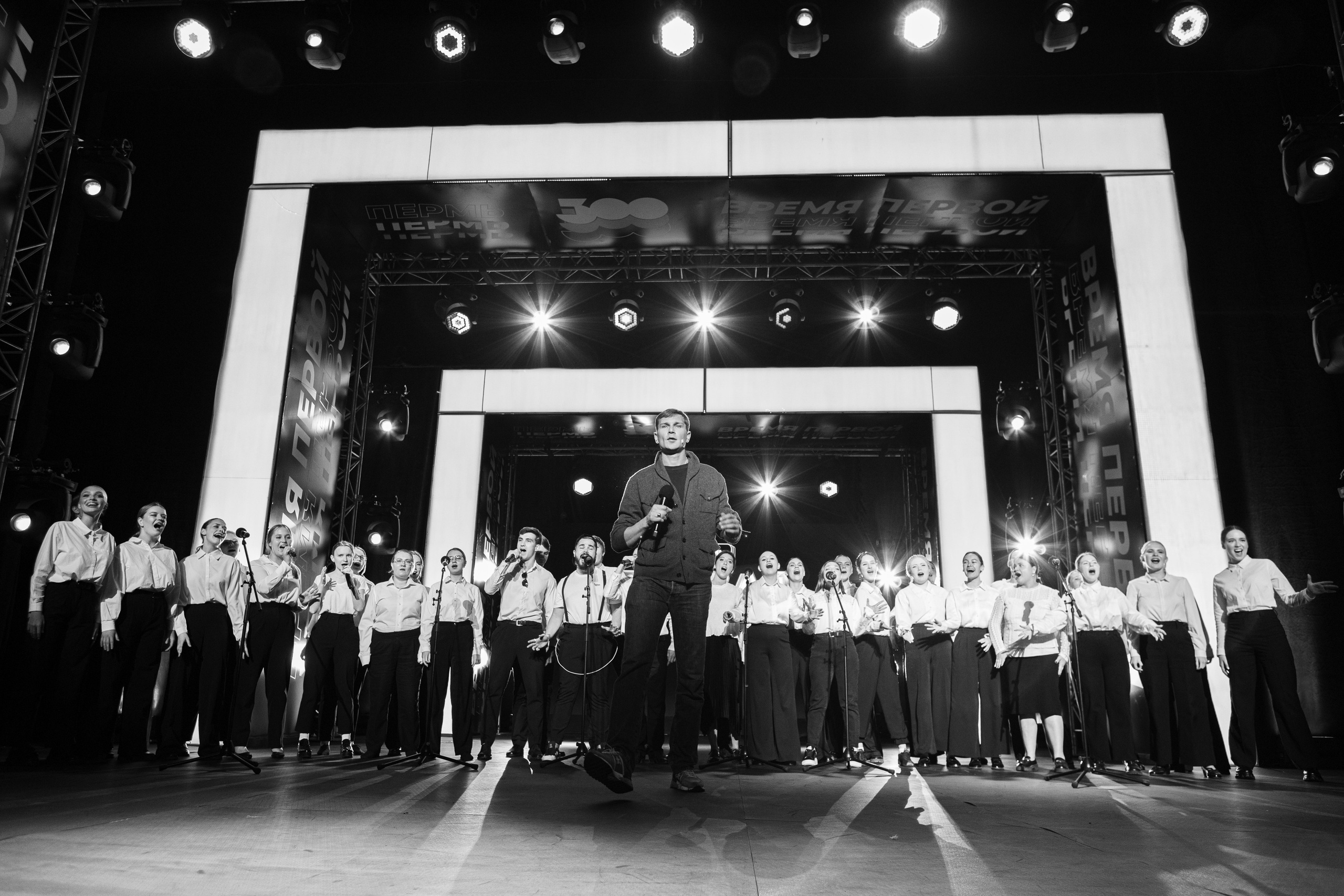 Закулисье Первой лиги КВН в Перми – бэкстэйдж фото. Репортажный фотограф в Перми Денис Голдобин