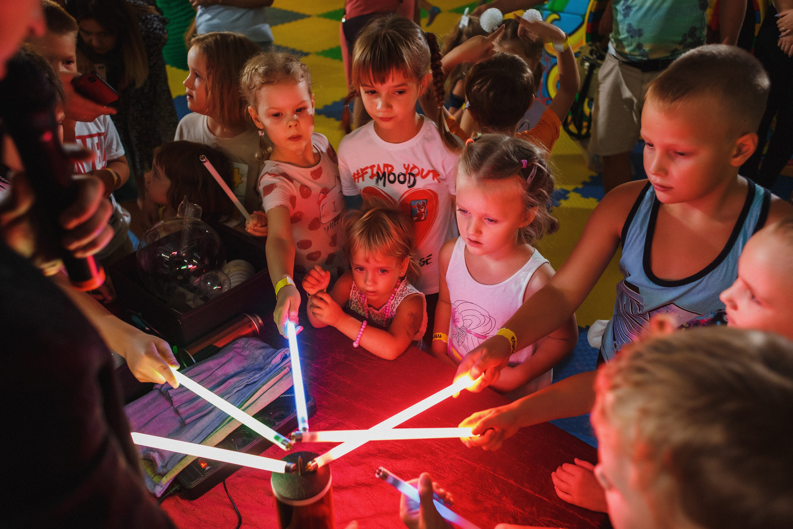 Волшебные моменты: детский праздник в игровой Клумба, Таганрог. Свадебный и семейный фотограф в Таганроге Бакарюк Антон