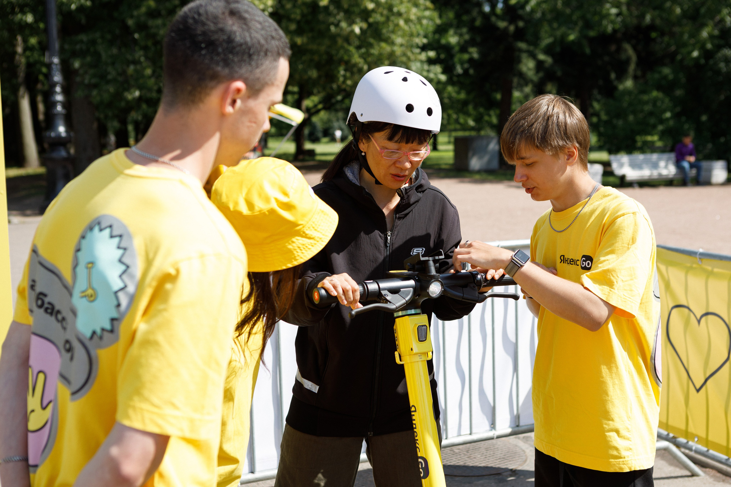 Яндекс Самокат. Свадебный и репортажный фотограф в Санкт-Петербурге Николай Голованов