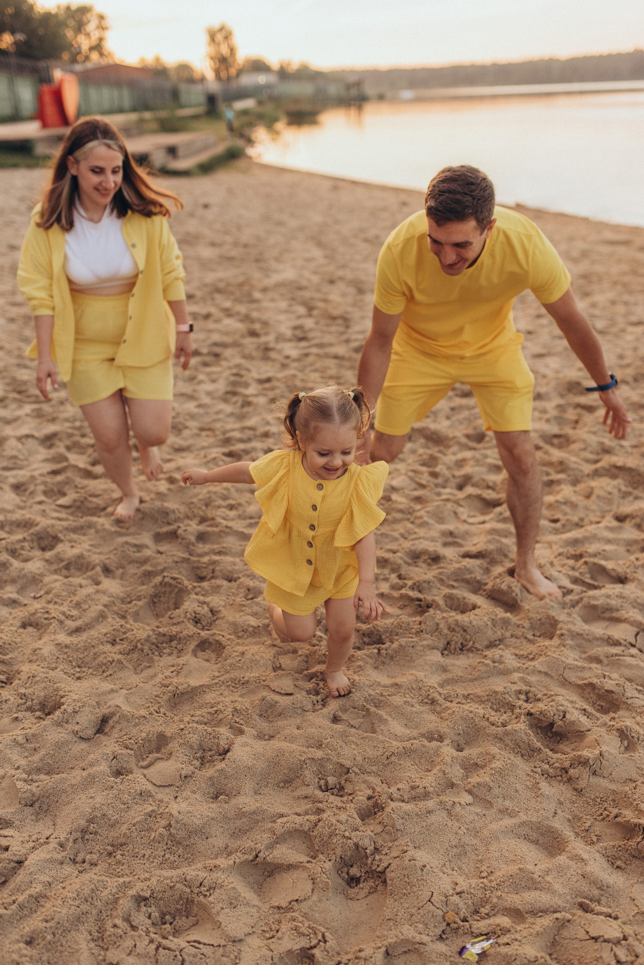 Летняя прогулка на закате. Семейный фотограф в Москве Екатерина Север