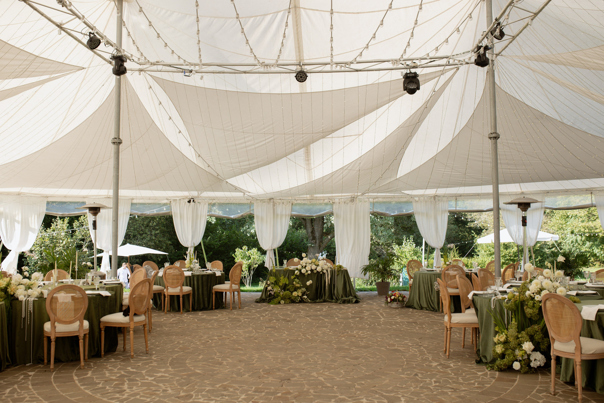 Minimalistic & Green: свадьба за городом. Свадебный фотограф Елена Рубцова