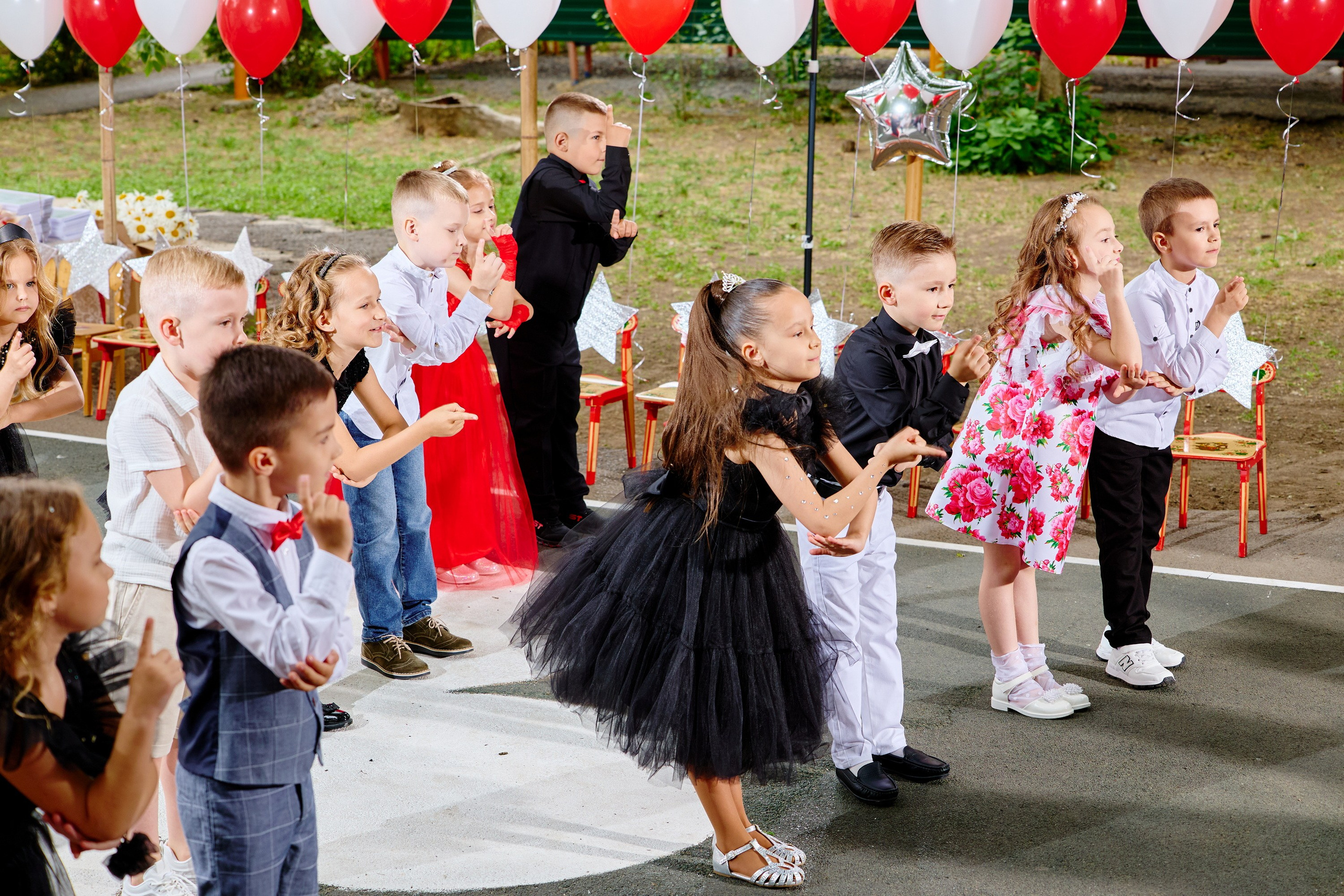 Выпускной 45 сад. Фотограф Выпускные альбомы Таганрог Сергей Коробченко